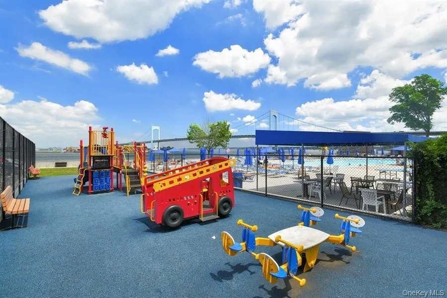 162-41 Powells Cove Boulevard, New York, NY, 3 Bedrooms Bedrooms, 6 Rooms Rooms,2 BathroomsBathrooms,Residential,For Rent,Powells Cove,0,1036041 162-41 Powells Cove Boulevard, New York, NY, 3 Bedrooms Bedrooms, 6 Rooms Rooms,2 BathroomsBathrooms,Residential,For Rent,Powells Cove,0,1036041