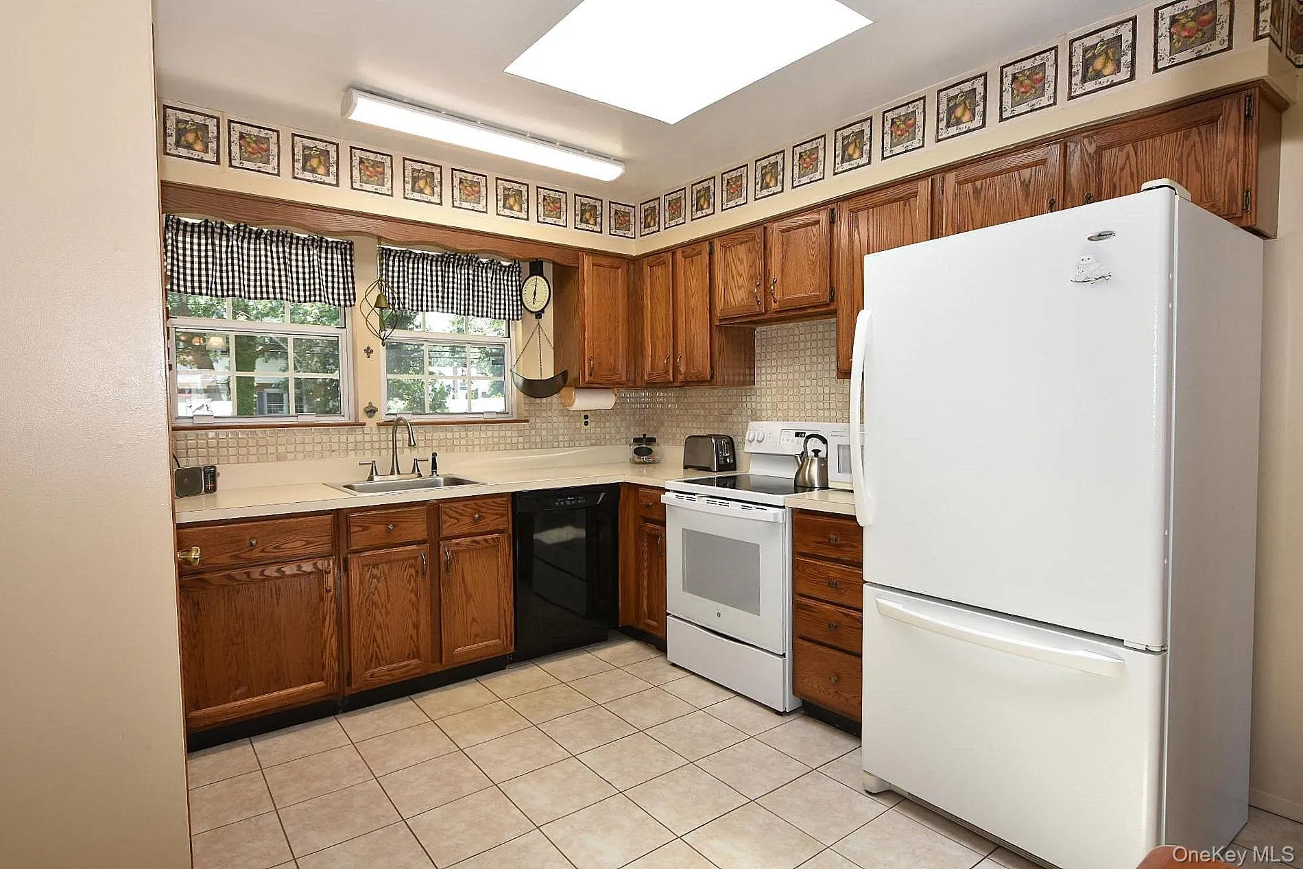 273 Deer Road, Brookhaven, NY, 3 Bedrooms Bedrooms, 7 Rooms Rooms,2 BathroomsBathrooms,Residential,For Rent,Deer,0,1036042 273 Deer Road, Brookhaven, NY, 3 Bedrooms Bedrooms, 7 Rooms Rooms,2 BathroomsBathrooms,Residential,For Rent,Deer,0,1036042