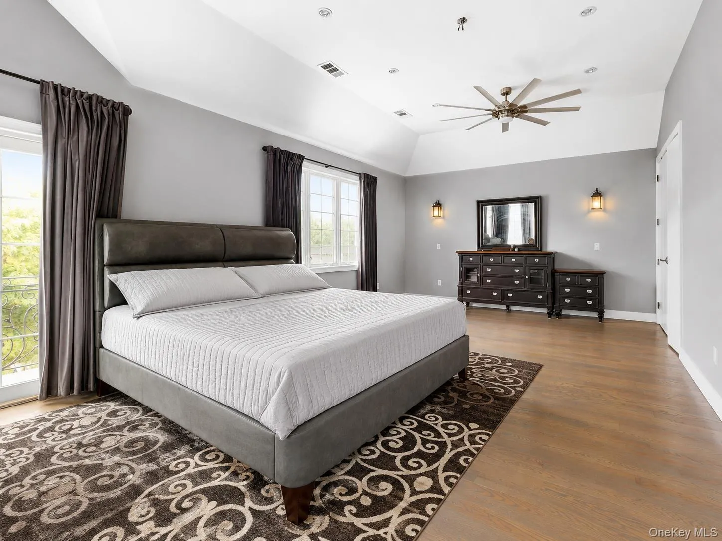 8411 Homelawn Street, New York, NY, 5 Bedrooms Bedrooms, 20 Rooms Rooms,5 BathroomsBathrooms,Residential,For Rent,Homelawn,0,1036043 8411 Homelawn Street, New York, NY, 5 Bedrooms Bedrooms, 20 Rooms Rooms,5 BathroomsBathrooms,Residential,For Rent,Homelawn,0,1036043