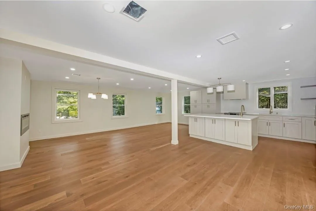 30 New Mill Road, Smithtown, NY, 4 Bedrooms Bedrooms, 16 Rooms Rooms,4 BathroomsBathrooms,Residential,For Rent,New Mill,0,1036045 30 New Mill Road, Smithtown, NY, 4 Bedrooms Bedrooms, 16 Rooms Rooms,4 BathroomsBathrooms,Residential,For Rent,New Mill,0,1036045