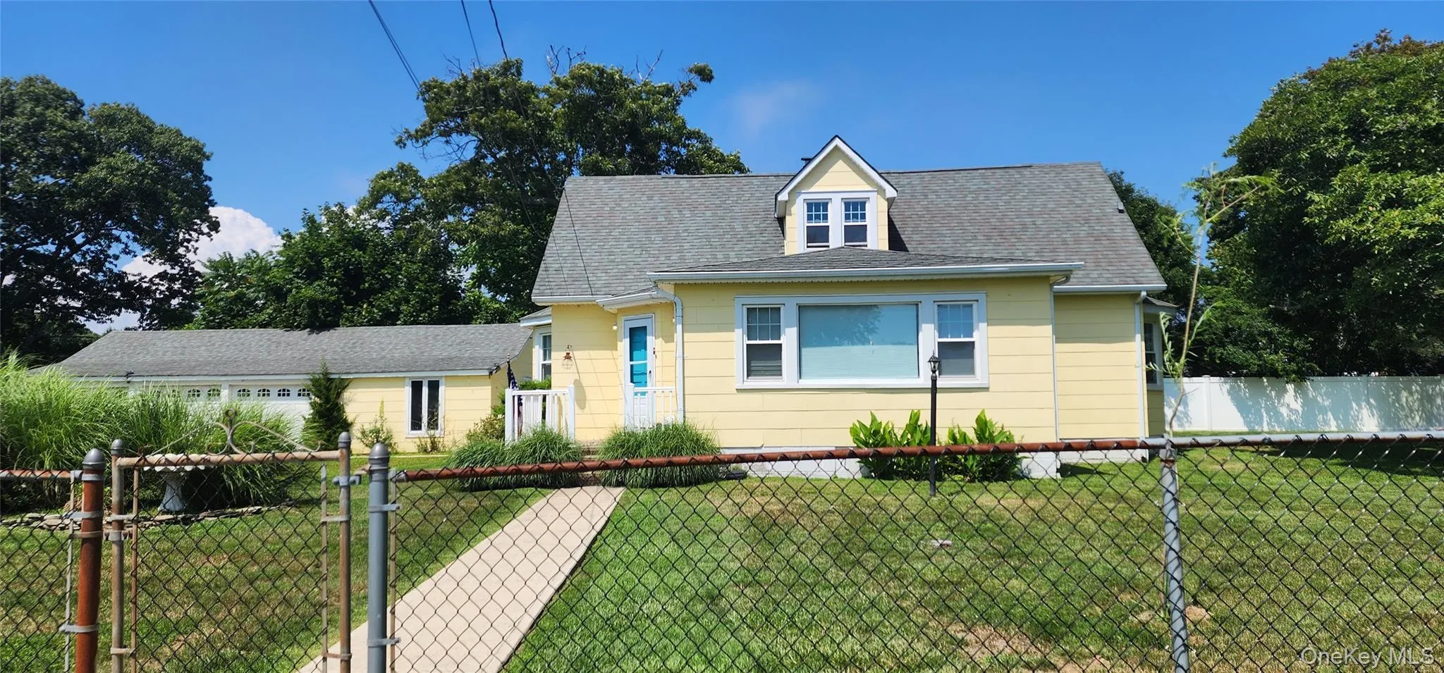 9 Babylon Road, Brookhaven, NY, 4 Bedrooms Bedrooms, 7 Rooms Rooms,1 BathroomBathrooms,Residential Lease,For Rent,Babylon,0,1036046 9 Babylon Road, Brookhaven, NY, 4 Bedrooms Bedrooms, 7 Rooms Rooms,1 BathroomBathrooms,Residential Lease,For Rent,Babylon,0,1036046