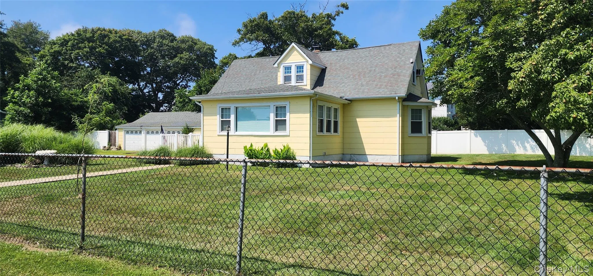 9 Babylon Road, Brookhaven, NY, 4 Bedrooms Bedrooms, 7 Rooms Rooms,1 BathroomBathrooms,Residential Lease,For Rent,Babylon,0,1036046 9 Babylon Road, Brookhaven, NY, 4 Bedrooms Bedrooms, 7 Rooms Rooms,1 BathroomBathrooms,Residential Lease,For Rent,Babylon,0,1036046