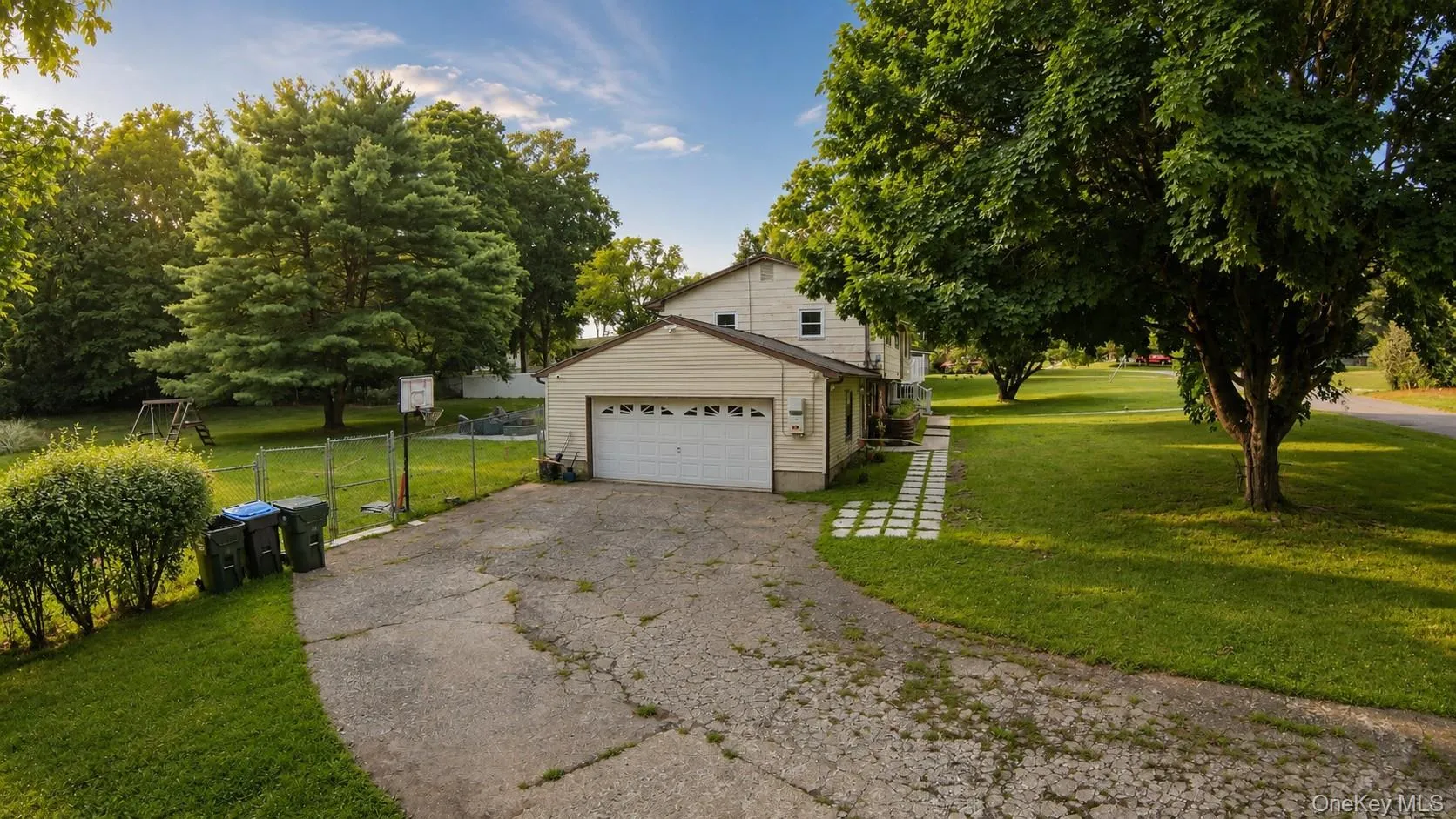 12 Dundee Circle, Middletown, NY, 4 Bedrooms Bedrooms, 8 Rooms Rooms,2 BathroomsBathrooms,Residential Lease,For Rent,Dundee,0,1036051 12 Dundee Circle, Middletown, NY, 4 Bedrooms Bedrooms, 8 Rooms Rooms,2 BathroomsBathrooms,Residential Lease,For Rent,Dundee,0,1036051