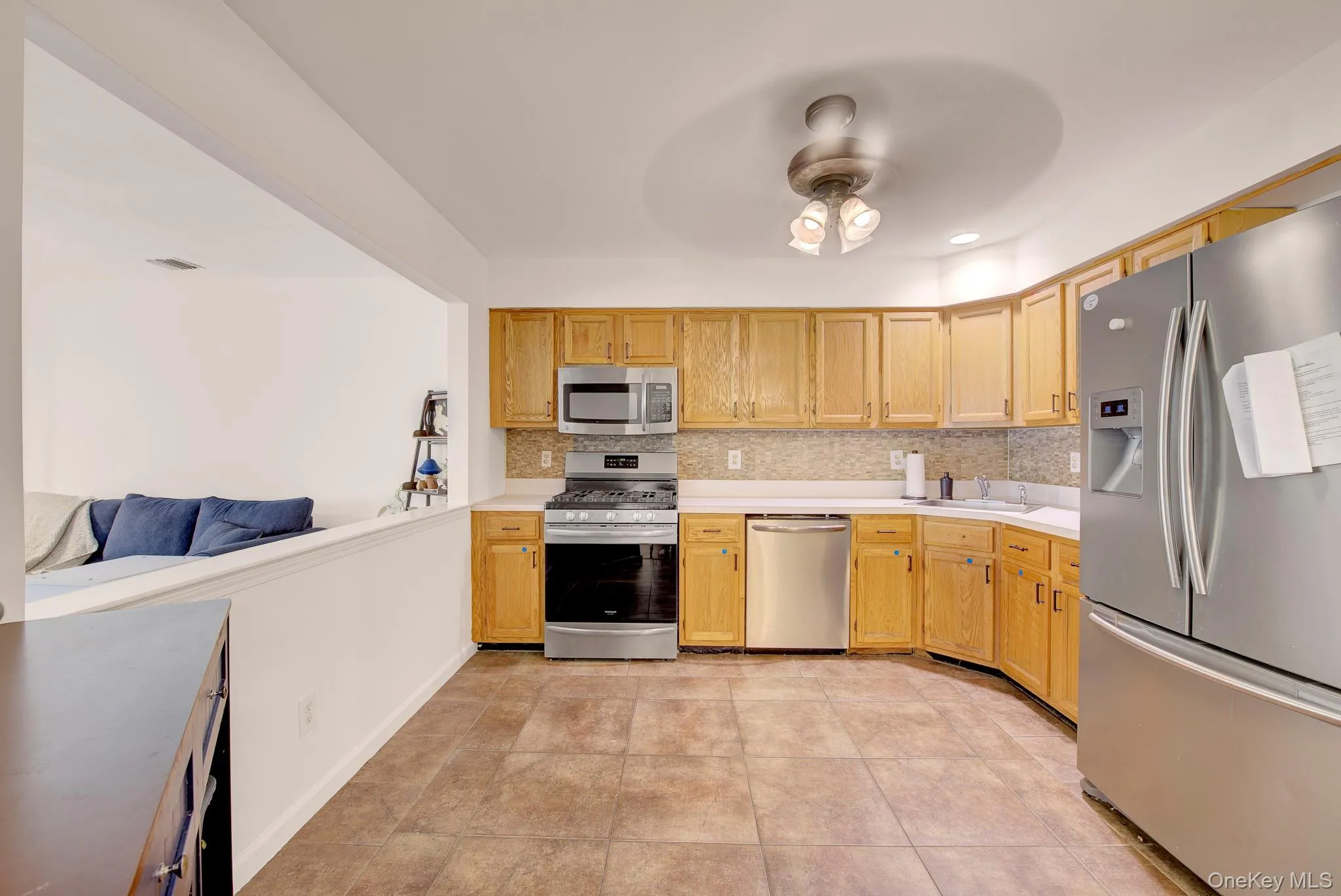 4 Country View Lane, Brookhaven, NY, 2 Bedrooms Bedrooms, 5 Rooms Rooms,1 BathroomBathrooms,Residential,For Rent,Country View,0,1036055 4 Country View Lane, Brookhaven, NY, 2 Bedrooms Bedrooms, 5 Rooms Rooms,1 BathroomBathrooms,Residential,For Rent,Country View,0,1036055