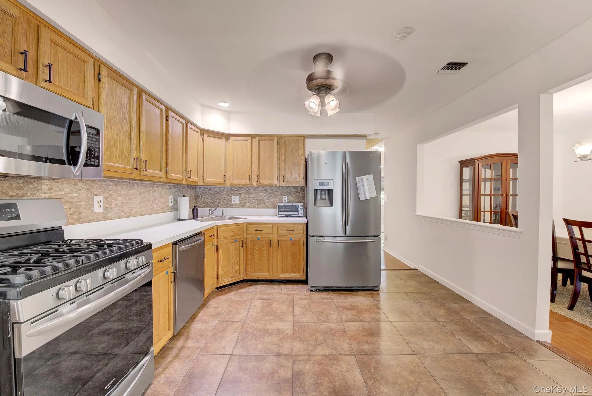 4 Country View Lane, Brookhaven, NY, 2 Bedrooms Bedrooms, 5 Rooms Rooms,1 BathroomBathrooms,Residential,For Rent,Country View,0,1036055 4 Country View Lane, Brookhaven, NY, 2 Bedrooms Bedrooms, 5 Rooms Rooms,1 BathroomBathrooms,Residential,For Rent,Country View,0,1036055