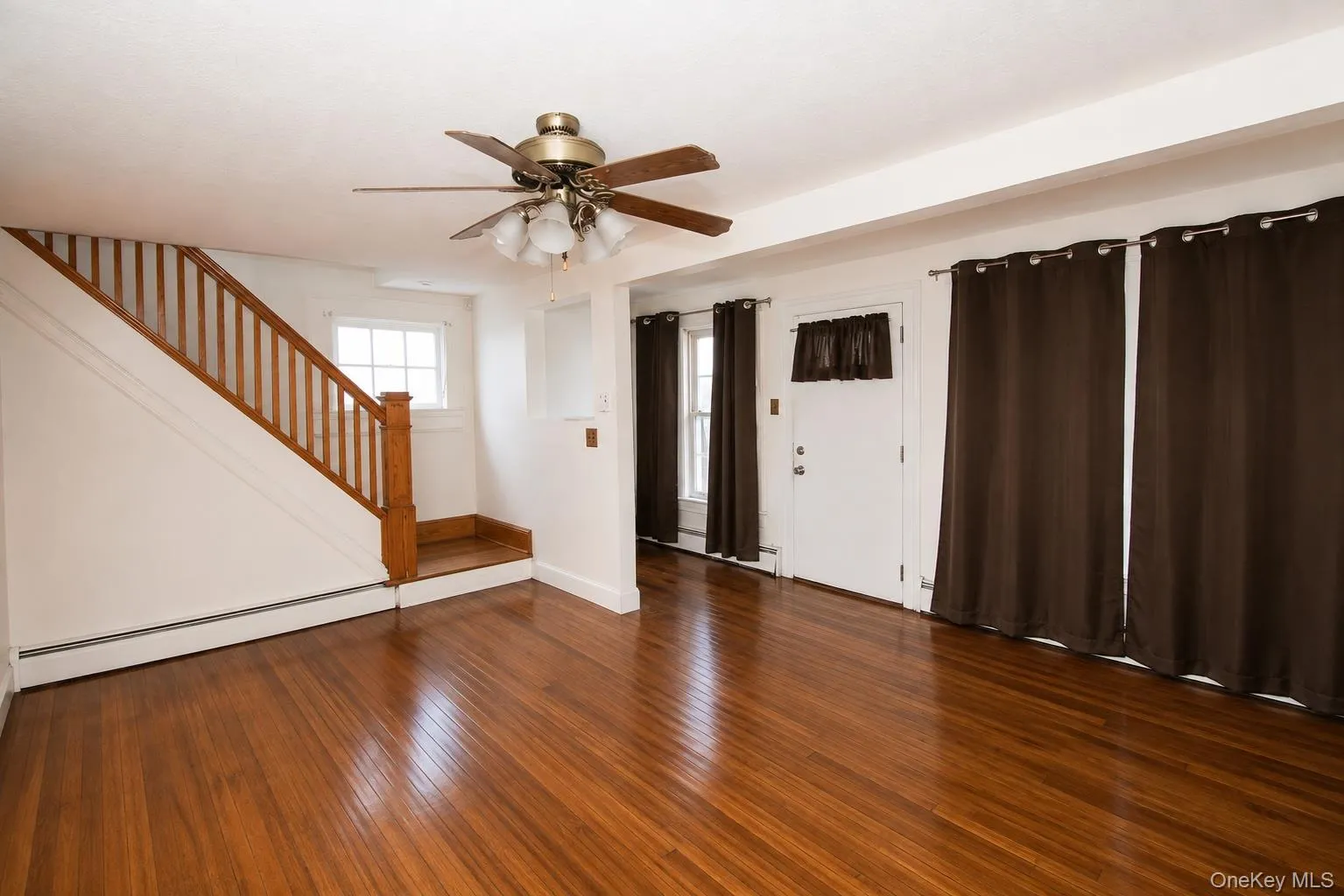 98 Willow Avenue, Hempstead, NY, 3 Bedrooms Bedrooms, 7 Rooms Rooms,1 BathroomBathrooms,Residential,For Rent,Willow,0,1036056 98 Willow Avenue, Hempstead, NY, 3 Bedrooms Bedrooms, 7 Rooms Rooms,1 BathroomBathrooms,Residential,For Rent,Willow,0,1036056