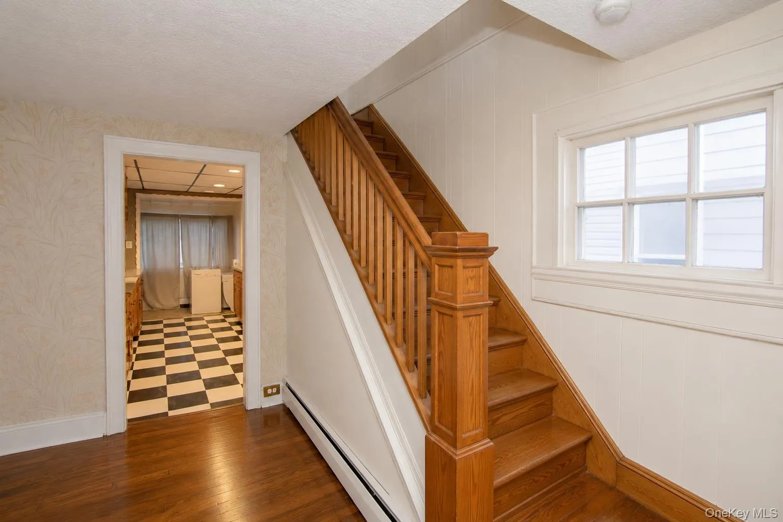 98 Willow Avenue, Hempstead, NY, 3 Bedrooms Bedrooms, 7 Rooms Rooms,1 BathroomBathrooms,Residential,For Rent,Willow,0,1036056 98 Willow Avenue, Hempstead, NY, 3 Bedrooms Bedrooms, 7 Rooms Rooms,1 BathroomBathrooms,Residential,For Rent,Willow,0,1036056