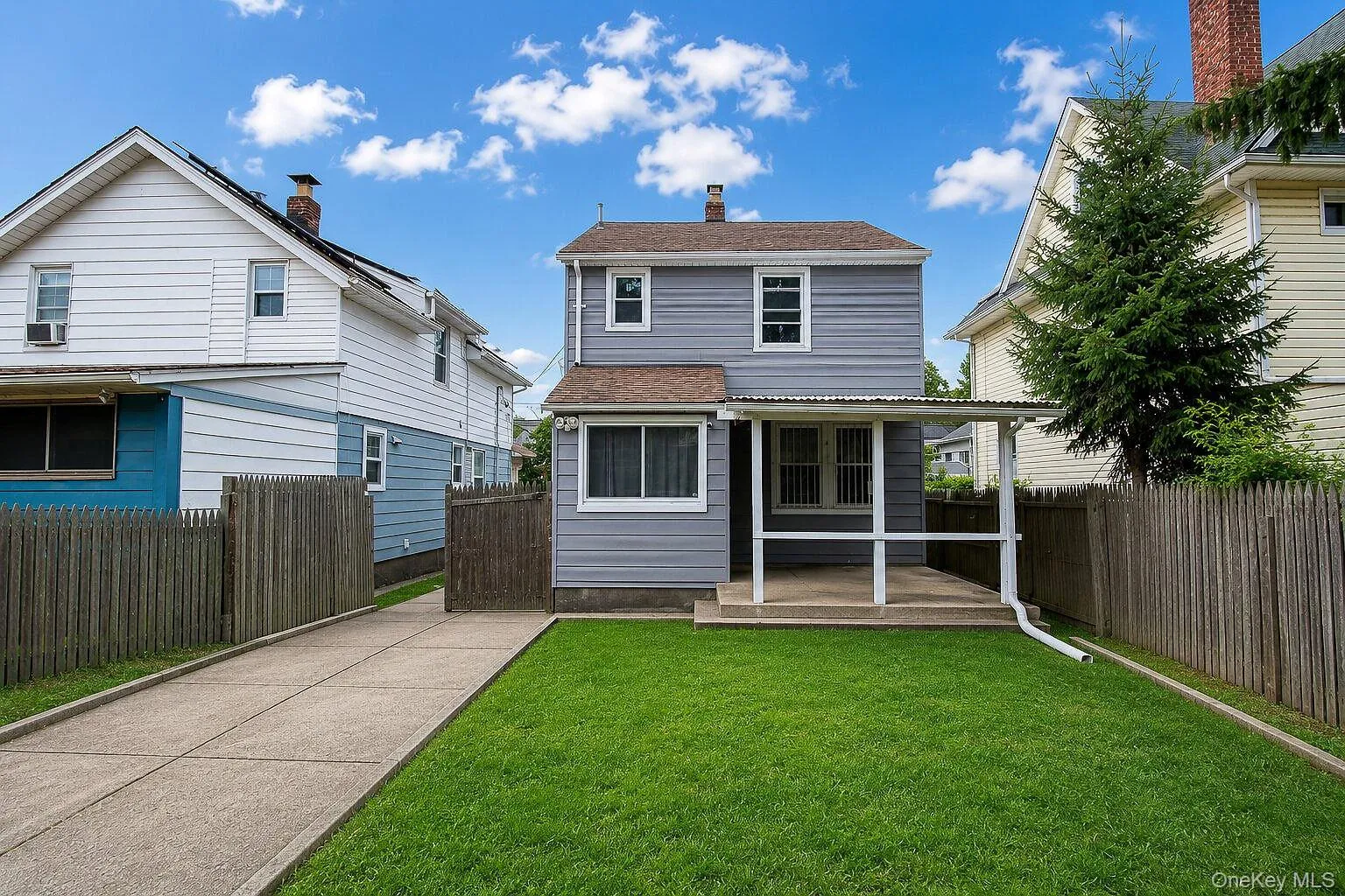 98 Willow Avenue, Hempstead, NY, 3 Bedrooms Bedrooms, 7 Rooms Rooms,1 BathroomBathrooms,Residential,For Rent,Willow,0,1036056 98 Willow Avenue, Hempstead, NY, 3 Bedrooms Bedrooms, 7 Rooms Rooms,1 BathroomBathrooms,Residential,For Rent,Willow,0,1036056
