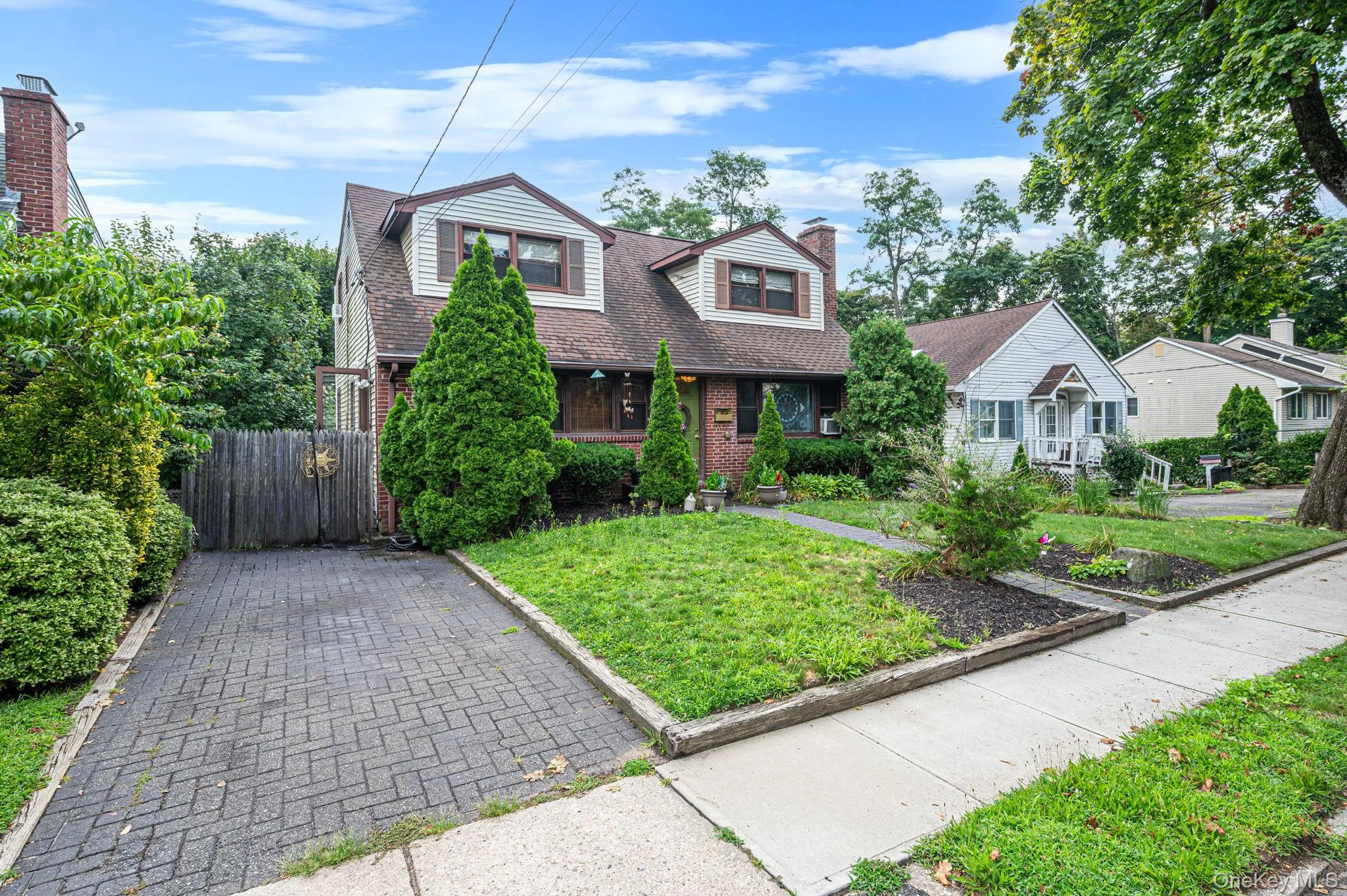 288 Nassau Road, Huntington, NY, 6 Bedrooms Bedrooms, 10 Rooms Rooms,2 BathroomsBathrooms,Residential,For Rent,Nassau,0,1036058 288 Nassau Road, Huntington, NY, 6 Bedrooms Bedrooms, 10 Rooms Rooms,2 BathroomsBathrooms,Residential,For Rent,Nassau,0,1036058