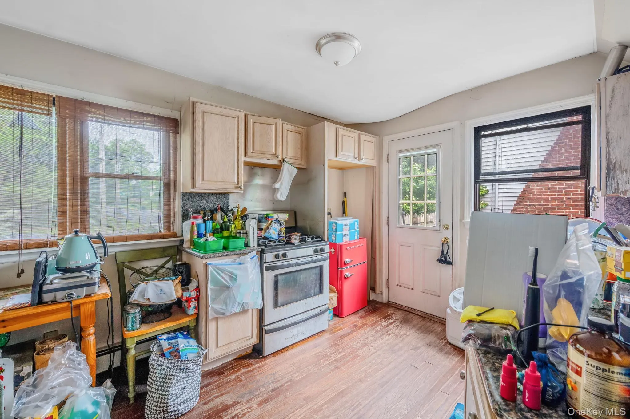 288 Nassau Road, Huntington, NY, 6 Bedrooms Bedrooms, 10 Rooms Rooms,2 BathroomsBathrooms,Residential,For Rent,Nassau,0,1036058 288 Nassau Road, Huntington, NY, 6 Bedrooms Bedrooms, 10 Rooms Rooms,2 BathroomsBathrooms,Residential,For Rent,Nassau,0,1036058