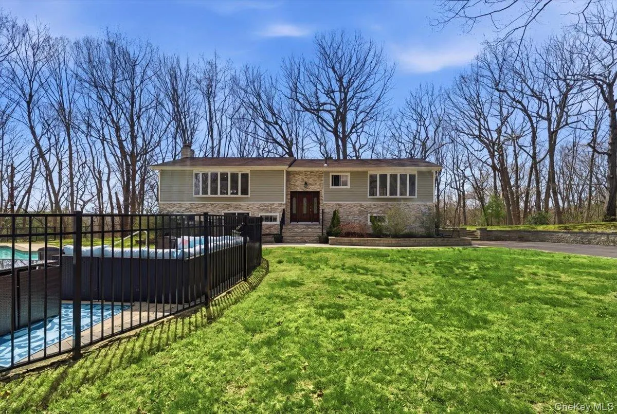 263 Oyster Bay Road, Oyster Bay, NY, 4 Bedrooms Bedrooms, 10 Rooms Rooms,3 BathroomsBathrooms,Residential Lease,For Rent,Oyster Bay,0,1036059 263 Oyster Bay Road, Oyster Bay, NY, 4 Bedrooms Bedrooms, 10 Rooms Rooms,3 BathroomsBathrooms,Residential Lease,For Rent,Oyster Bay,0,1036059