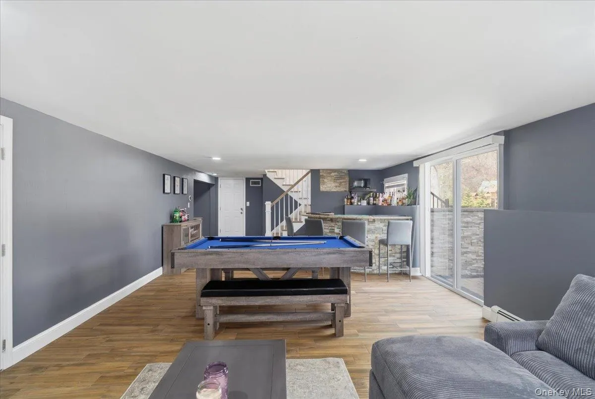 263 Oyster Bay Road, Oyster Bay, NY, 4 Bedrooms Bedrooms, 10 Rooms Rooms,3 BathroomsBathrooms,Residential Lease,For Rent,Oyster Bay,0,1036059 263 Oyster Bay Road, Oyster Bay, NY, 4 Bedrooms Bedrooms, 10 Rooms Rooms,3 BathroomsBathrooms,Residential Lease,For Rent,Oyster Bay,0,1036059