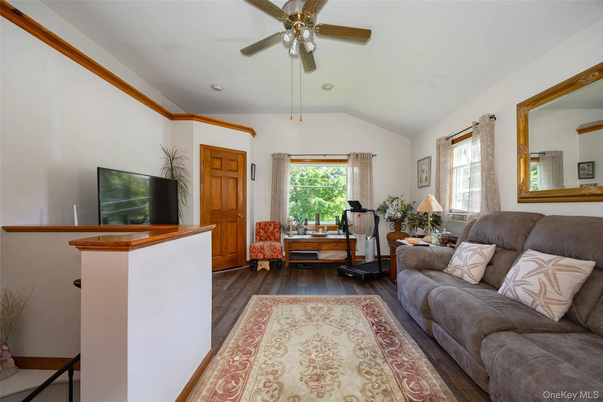 667 Traver Road, Pleasant Valley, NY, 2 Bedrooms Bedrooms, 8 Rooms Rooms,1 BathroomBathrooms,Residential,For Rent,Traver,0,1036060 667 Traver Road, Pleasant Valley, NY, 2 Bedrooms Bedrooms, 8 Rooms Rooms,1 BathroomBathrooms,Residential,For Rent,Traver,0,1036060