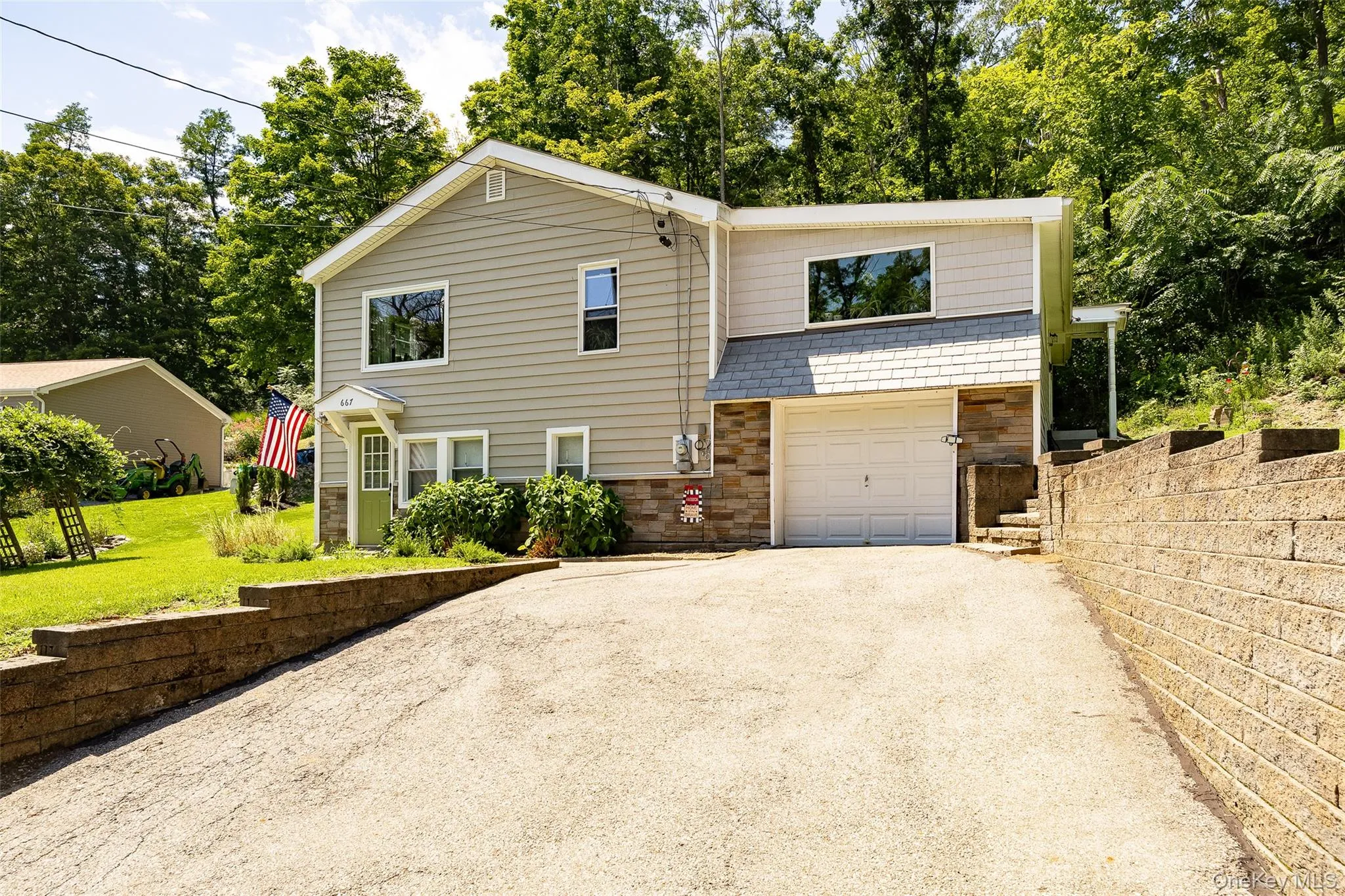 667 Traver Road, Pleasant Valley, NY, 2 Bedrooms Bedrooms, 8 Rooms Rooms,1 BathroomBathrooms,Residential,For Rent,Traver,0,1036060 667 Traver Road, Pleasant Valley, NY, 2 Bedrooms Bedrooms, 8 Rooms Rooms,1 BathroomBathrooms,Residential,For Rent,Traver,0,1036060