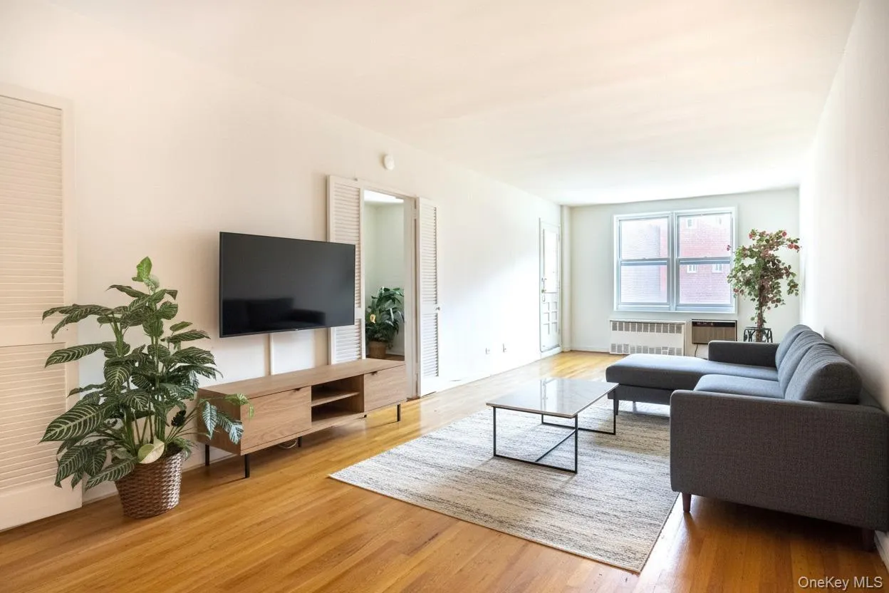 144-30 Sanford Avenue, New York, NY, 2 Bedrooms Bedrooms, 5 Rooms Rooms,1 BathroomBathrooms,Residential,For Rent,Sanford,0,1036067 144-30 Sanford Avenue, New York, NY, 2 Bedrooms Bedrooms, 5 Rooms Rooms,1 BathroomBathrooms,Residential,For Rent,Sanford,0,1036067