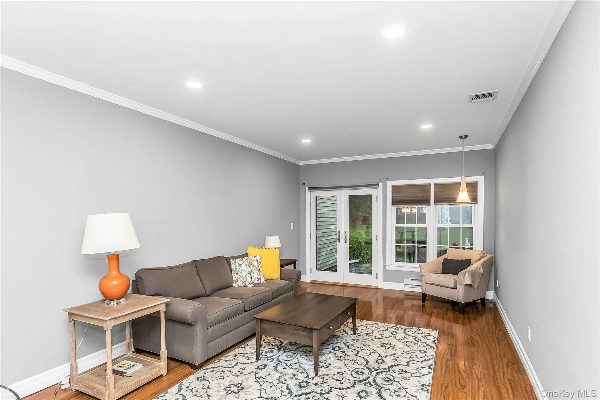 8 Chippendale Drive, Brookhaven, NY, 2 Bedrooms Bedrooms, 6 Rooms Rooms,2 BathroomsBathrooms,Residential,For Rent,Chippendale,0,1036070 8 Chippendale Drive, Brookhaven, NY, 2 Bedrooms Bedrooms, 6 Rooms Rooms,2 BathroomsBathrooms,Residential,For Rent,Chippendale,0,1036070