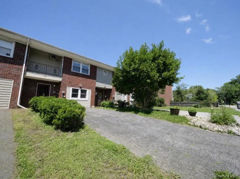 82 Vails Gate Heights Drive, New Windsor, NY, 3 Bedrooms Bedrooms, 7 Rooms Rooms,1 BathroomBathrooms,Residential,For Rent,Vails Gate Heights,0,1036071 82 Vails Gate Heights Drive, New Windsor, NY, 3 Bedrooms Bedrooms, 7 Rooms Rooms,1 BathroomBathrooms,Residential,For Rent,Vails Gate Heights,0,1036071