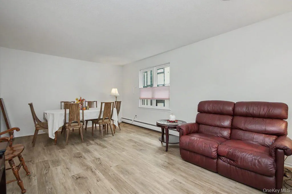 969 Sierra Vista Lane, Clarkstown, NY, 2 Bedrooms Bedrooms, 6 Rooms Rooms,1 BathroomBathrooms,Residential,For Rent,Sierra Vista,0,1036072 969 Sierra Vista Lane, Clarkstown, NY, 2 Bedrooms Bedrooms, 6 Rooms Rooms,1 BathroomBathrooms,Residential,For Rent,Sierra Vista,0,1036072