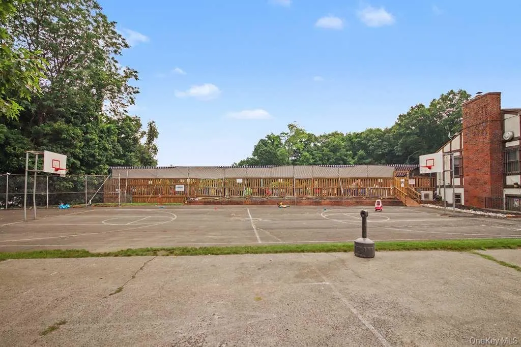 969 Sierra Vista Lane, Clarkstown, NY, 2 Bedrooms Bedrooms, 6 Rooms Rooms,1 BathroomBathrooms,Residential,For Rent,Sierra Vista,0,1036072 969 Sierra Vista Lane, Clarkstown, NY, 2 Bedrooms Bedrooms, 6 Rooms Rooms,1 BathroomBathrooms,Residential,For Rent,Sierra Vista,0,1036072