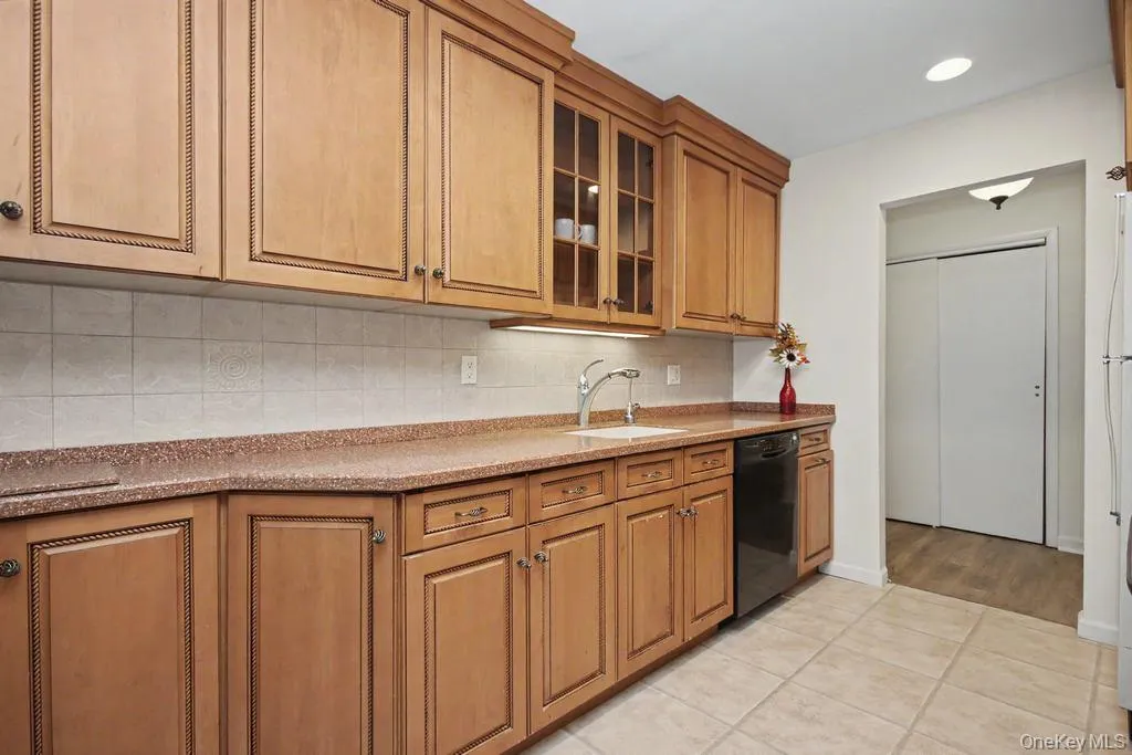 969 Sierra Vista Lane, Clarkstown, NY, 2 Bedrooms Bedrooms, 6 Rooms Rooms,1 BathroomBathrooms,Residential,For Rent,Sierra Vista,0,1036072 969 Sierra Vista Lane, Clarkstown, NY, 2 Bedrooms Bedrooms, 6 Rooms Rooms,1 BathroomBathrooms,Residential,For Rent,Sierra Vista,0,1036072