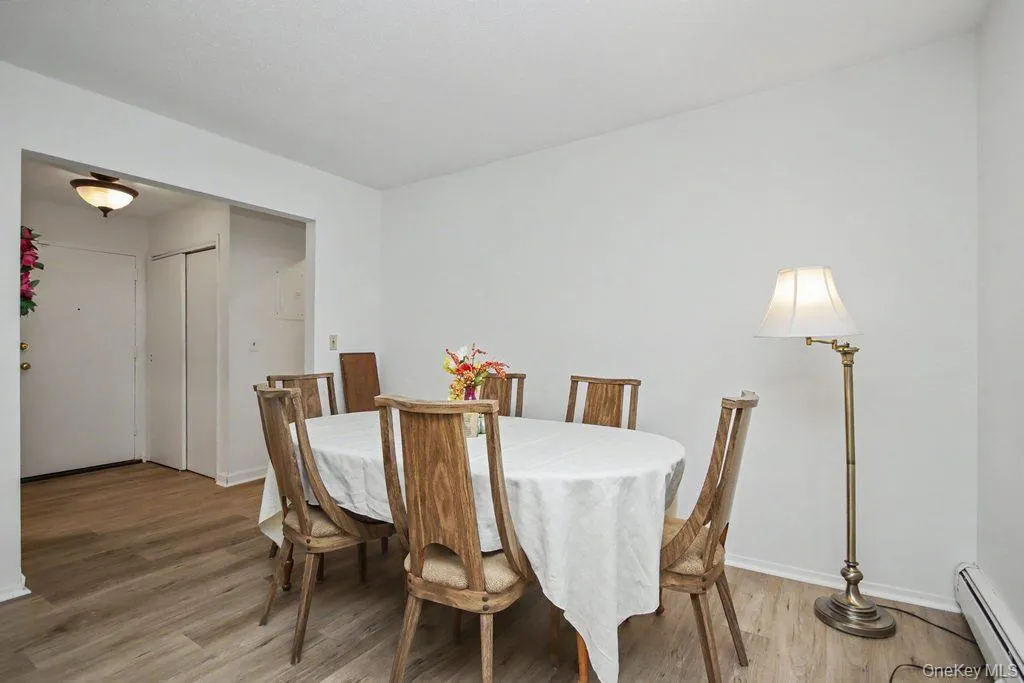 969 Sierra Vista Lane, Clarkstown, NY, 2 Bedrooms Bedrooms, 6 Rooms Rooms,1 BathroomBathrooms,Residential,For Rent,Sierra Vista,0,1036072 969 Sierra Vista Lane, Clarkstown, NY, 2 Bedrooms Bedrooms, 6 Rooms Rooms,1 BathroomBathrooms,Residential,For Rent,Sierra Vista,0,1036072