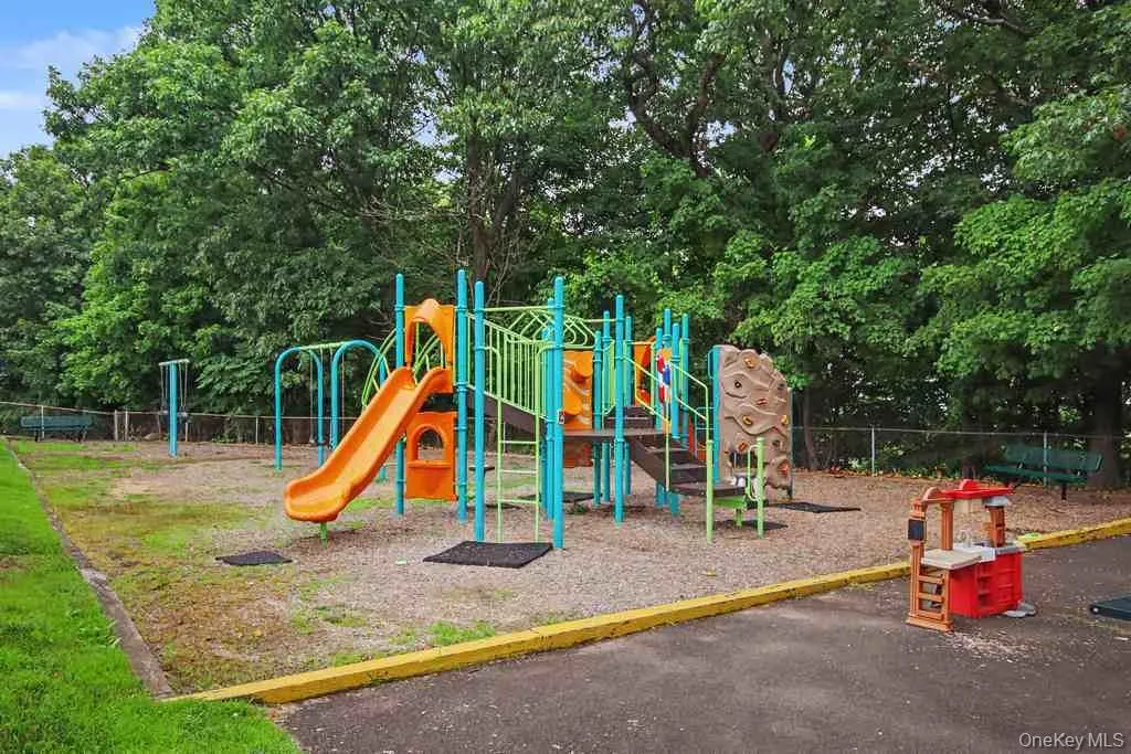 969 Sierra Vista Lane, Clarkstown, NY, 2 Bedrooms Bedrooms, 6 Rooms Rooms,1 BathroomBathrooms,Residential,For Rent,Sierra Vista,0,1036072 969 Sierra Vista Lane, Clarkstown, NY, 2 Bedrooms Bedrooms, 6 Rooms Rooms,1 BathroomBathrooms,Residential,For Rent,Sierra Vista,0,1036072