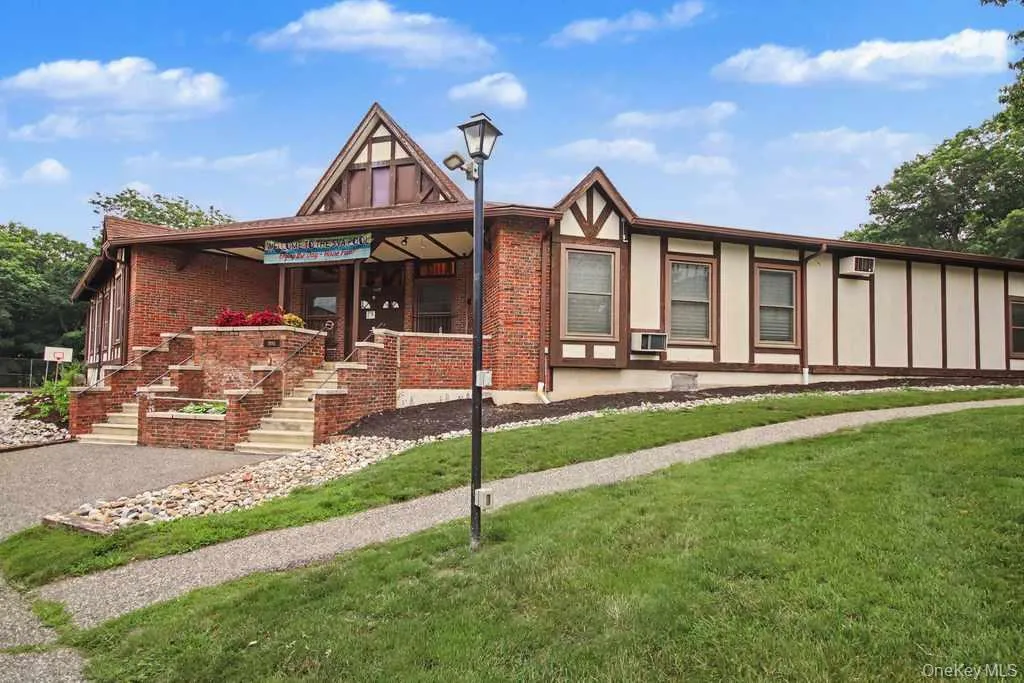 969 Sierra Vista Lane, Clarkstown, NY, 2 Bedrooms Bedrooms, 6 Rooms Rooms,1 BathroomBathrooms,Residential,For Rent,Sierra Vista,0,1036072 969 Sierra Vista Lane, Clarkstown, NY, 2 Bedrooms Bedrooms, 6 Rooms Rooms,1 BathroomBathrooms,Residential,For Rent,Sierra Vista,0,1036072