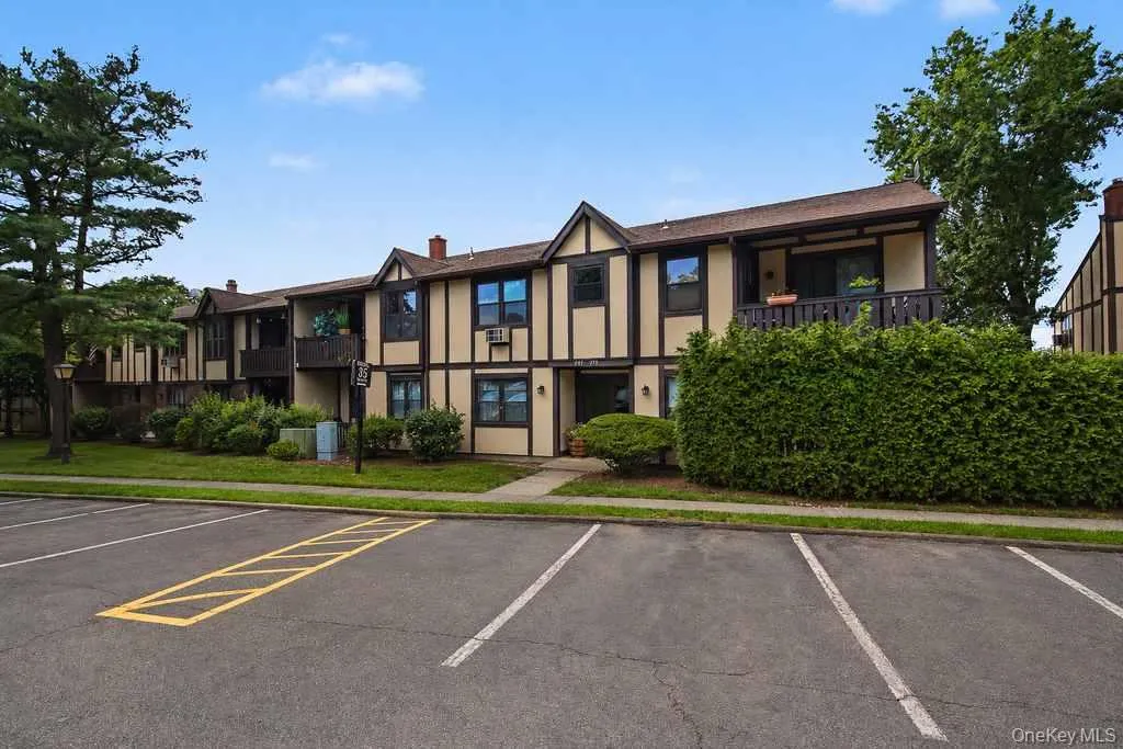 969 Sierra Vista Lane, Clarkstown, NY, 2 Bedrooms Bedrooms, 6 Rooms Rooms,1 BathroomBathrooms,Residential,For Rent,Sierra Vista,0,1036072 969 Sierra Vista Lane, Clarkstown, NY, 2 Bedrooms Bedrooms, 6 Rooms Rooms,1 BathroomBathrooms,Residential,For Rent,Sierra Vista,0,1036072