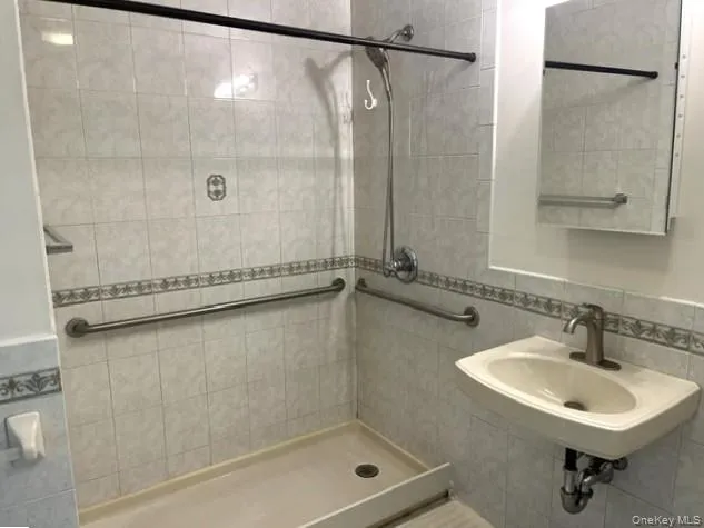 823 Park Place, Long Beach, NY, 2 Bedrooms Bedrooms, 6 Rooms Rooms,2 BathroomsBathrooms,Residential Lease,For Rent,Park,0,1036076 823 Park Place, Long Beach, NY, 2 Bedrooms Bedrooms, 6 Rooms Rooms,2 BathroomsBathrooms,Residential Lease,For Rent,Park,0,1036076