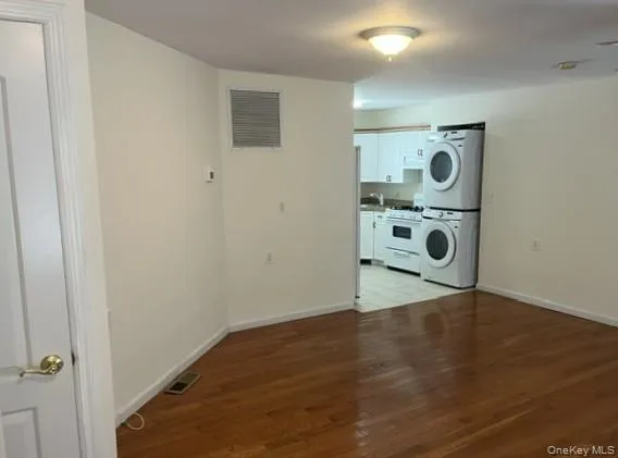 823 Park Place, Long Beach, NY, 2 Bedrooms Bedrooms, 6 Rooms Rooms,2 BathroomsBathrooms,Residential Lease,For Rent,Park,0,1036076 823 Park Place, Long Beach, NY, 2 Bedrooms Bedrooms, 6 Rooms Rooms,2 BathroomsBathrooms,Residential Lease,For Rent,Park,0,1036076