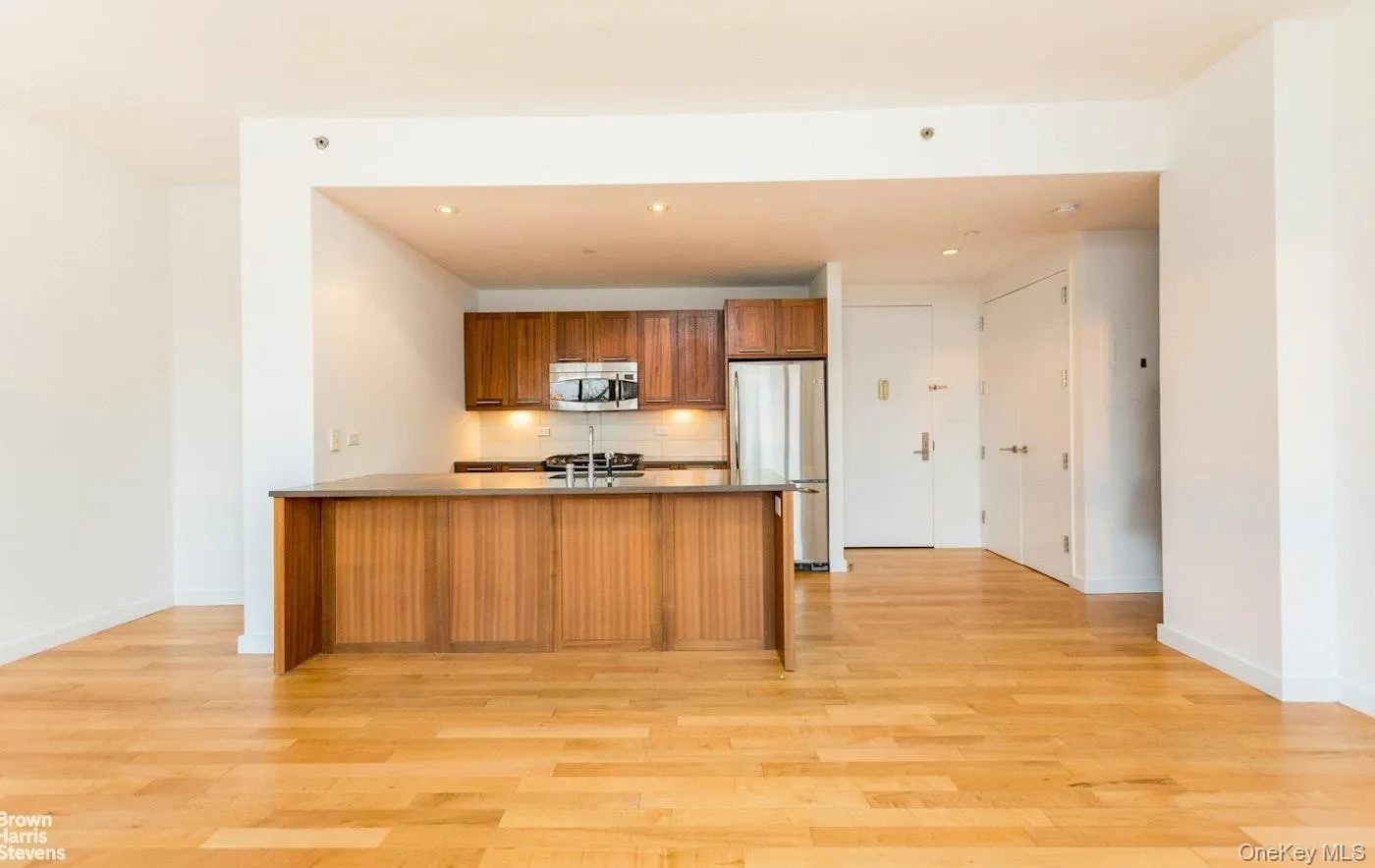 3585 Greystone Avenue, New York, NY, 1 Bedroom Bedrooms, 3 Rooms Rooms,1 BathroomBathrooms,Residential Lease,For Rent,Greystone,0,1036077 3585 Greystone Avenue, New York, NY, 1 Bedroom Bedrooms, 3 Rooms Rooms,1 BathroomBathrooms,Residential Lease,For Rent,Greystone,0,1036077