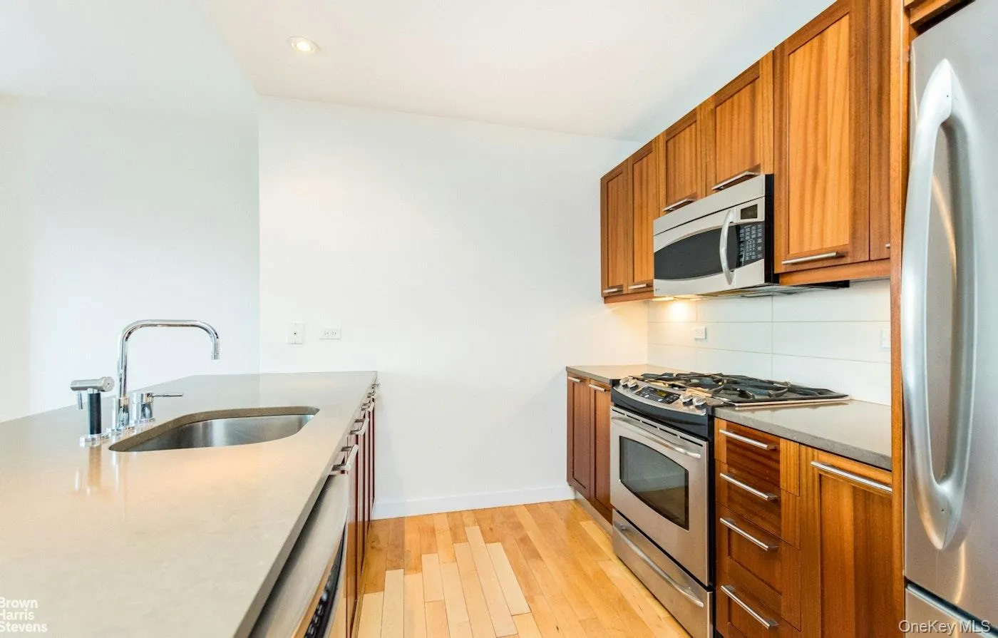 3585 Greystone Avenue, New York, NY, 1 Bedroom Bedrooms, 3 Rooms Rooms,1 BathroomBathrooms,Residential Lease,For Rent,Greystone,0,1036077 3585 Greystone Avenue, New York, NY, 1 Bedroom Bedrooms, 3 Rooms Rooms,1 BathroomBathrooms,Residential Lease,For Rent,Greystone,0,1036077