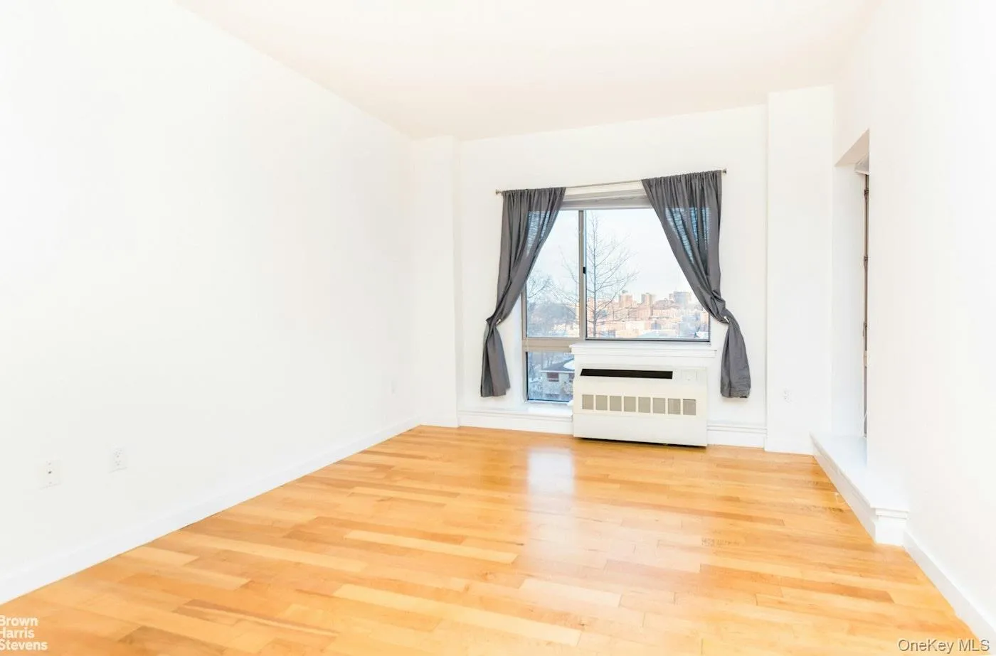 3585 Greystone Avenue, New York, NY, 1 Bedroom Bedrooms, 3 Rooms Rooms,1 BathroomBathrooms,Residential Lease,For Rent,Greystone,0,1036077 3585 Greystone Avenue, New York, NY, 1 Bedroom Bedrooms, 3 Rooms Rooms,1 BathroomBathrooms,Residential Lease,For Rent,Greystone,0,1036077