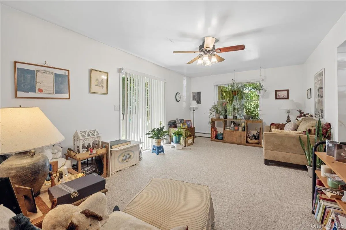 275 Old Tarrytown Road, Greenburgh, NY, 4 Bedrooms Bedrooms, 9 Rooms Rooms,1 BathroomBathrooms,Residential,For Rent,Old Tarrytown,0,1036079 275 Old Tarrytown Road, Greenburgh, NY, 4 Bedrooms Bedrooms, 9 Rooms Rooms,1 BathroomBathrooms,Residential,For Rent,Old Tarrytown,0,1036079