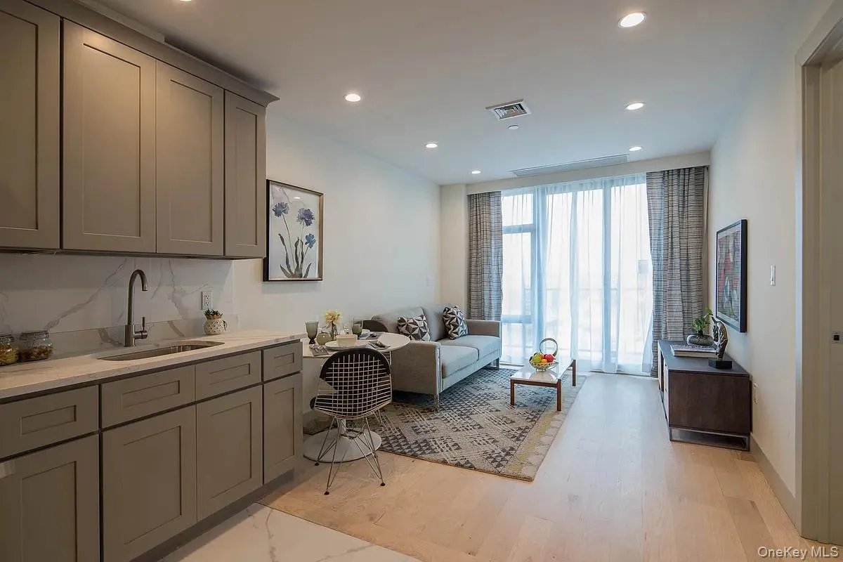 14126 Northern Boulevard, New York, NY, 1 Bedroom Bedrooms, 3 Rooms Rooms,1 BathroomBathrooms,Residential,For Rent,Northern,0,1036080 14126 Northern Boulevard, New York, NY, 1 Bedroom Bedrooms, 3 Rooms Rooms,1 BathroomBathrooms,Residential,For Rent,Northern,0,1036080