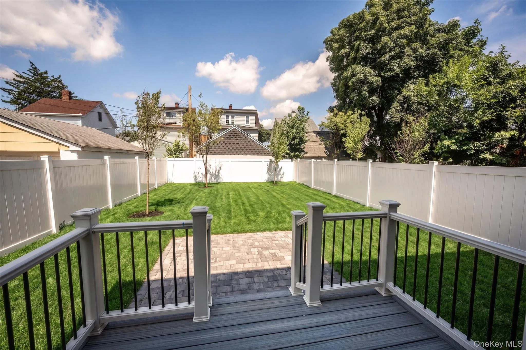 201 B Elm Street, New Rochelle, NY, 3 Bedrooms Bedrooms, 6 Rooms Rooms,2 BathroomsBathrooms,Residential,For Rent,Elm,0,1036085 201 B Elm Street, New Rochelle, NY, 3 Bedrooms Bedrooms, 6 Rooms Rooms,2 BathroomsBathrooms,Residential,For Rent,Elm,0,1036085