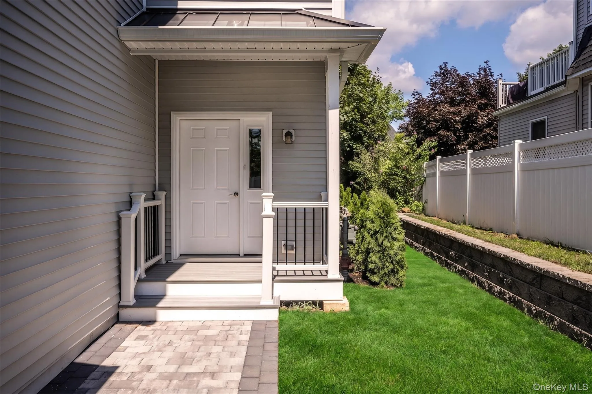 201 B Elm Street, New Rochelle, NY, 3 Bedrooms Bedrooms, 6 Rooms Rooms,2 BathroomsBathrooms,Residential,For Rent,Elm,0,1036085 201 B Elm Street, New Rochelle, NY, 3 Bedrooms Bedrooms, 6 Rooms Rooms,2 BathroomsBathrooms,Residential,For Rent,Elm,0,1036085