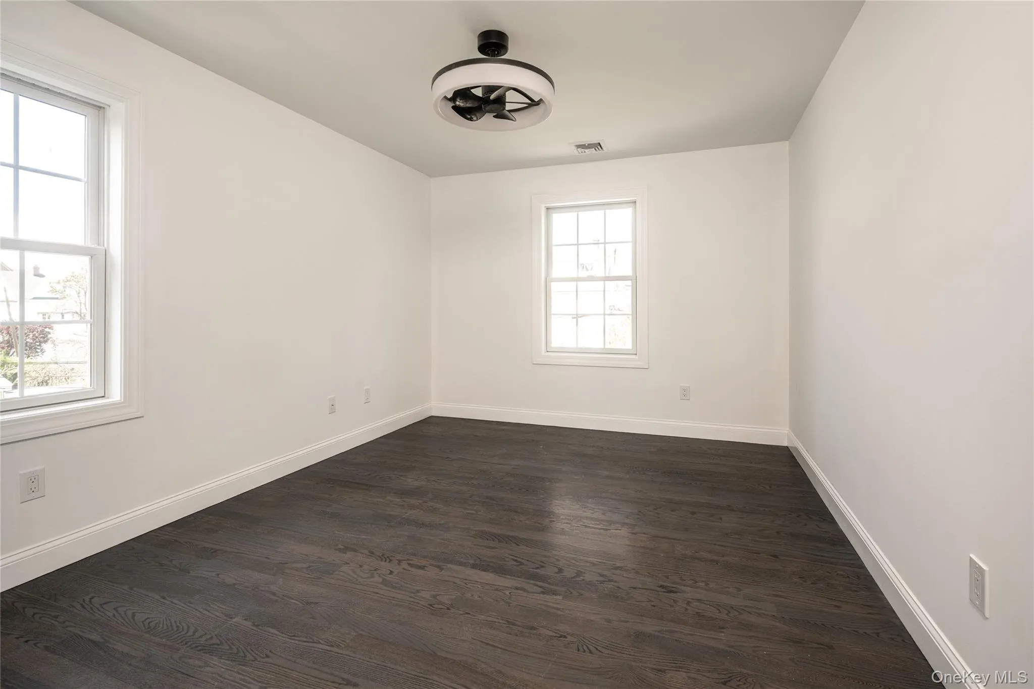2nd Bedroom 2nd Bedroom