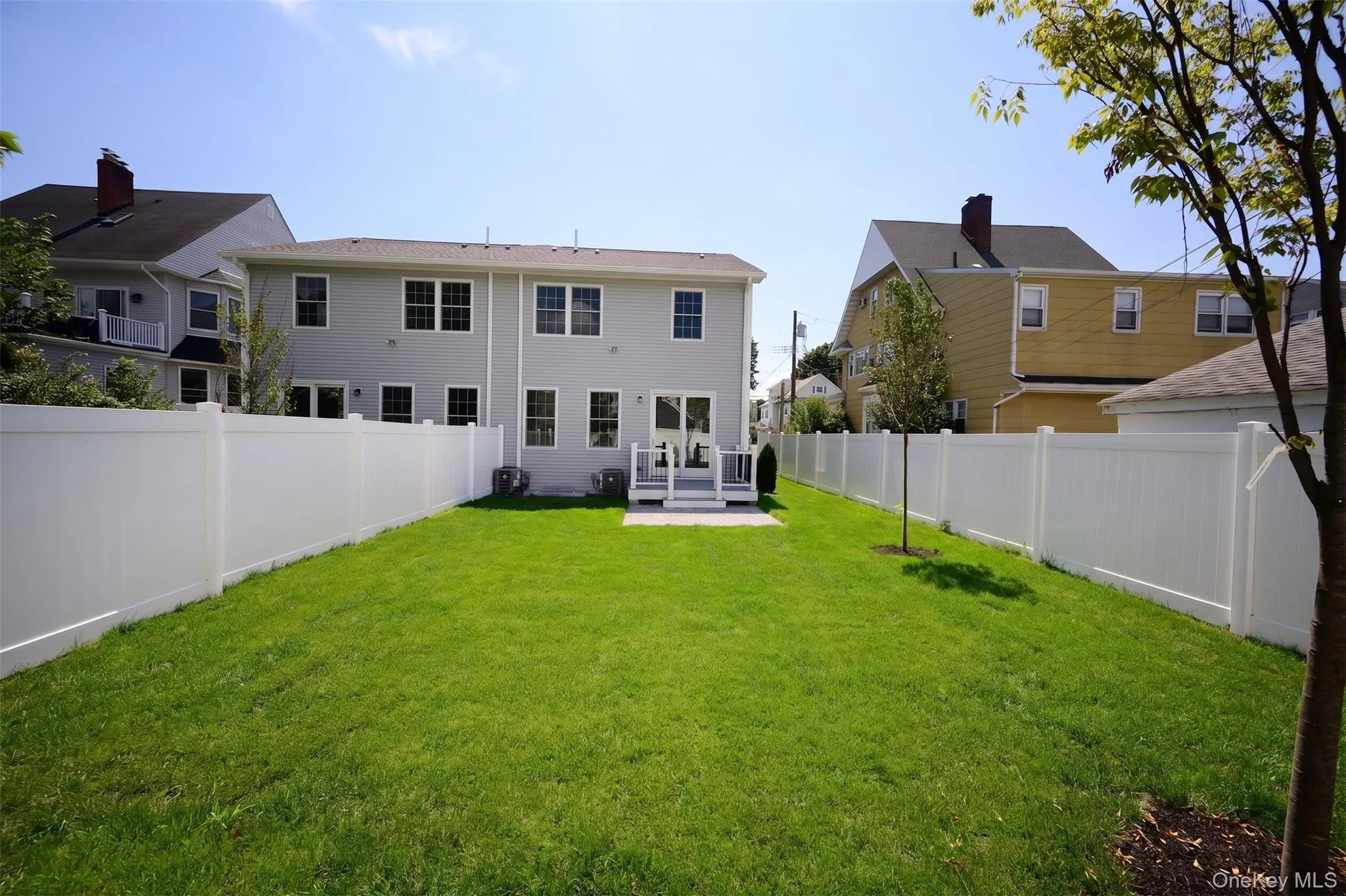 201 B Elm Street, New Rochelle, NY, 3 Bedrooms Bedrooms, 6 Rooms Rooms,2 BathroomsBathrooms,Residential,For Rent,Elm,0,1036085 201 B Elm Street, New Rochelle, NY, 3 Bedrooms Bedrooms, 6 Rooms Rooms,2 BathroomsBathrooms,Residential,For Rent,Elm,0,1036085