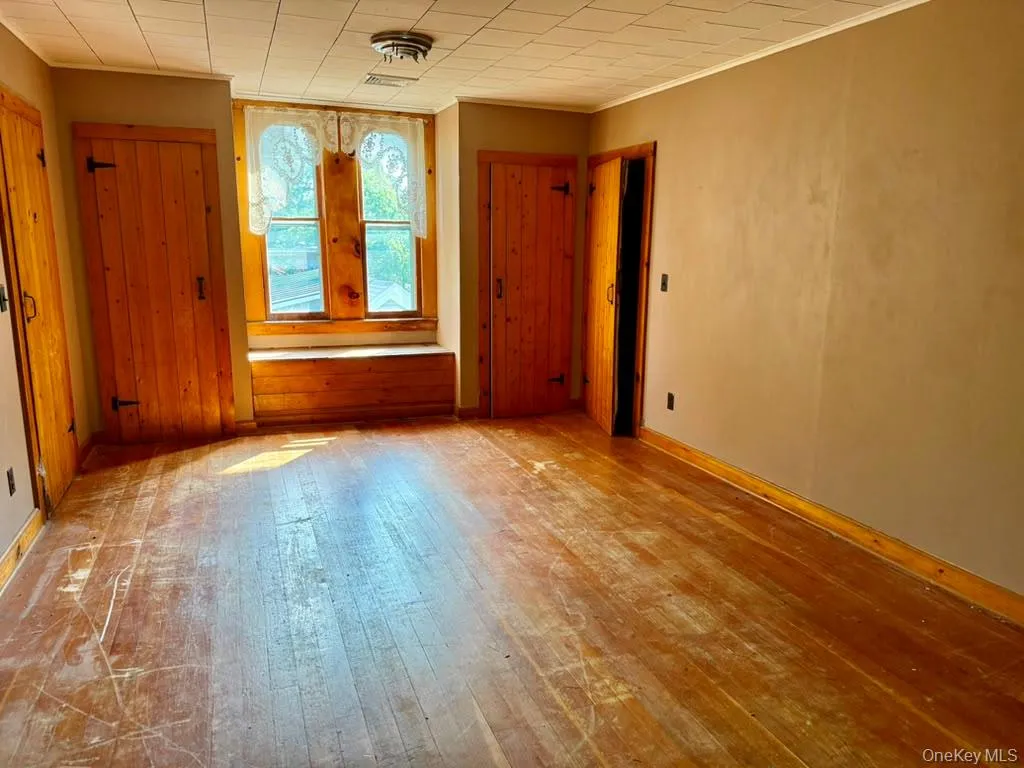 3rd floor, large finished heated area, perfect for additional living space or storage. 3rd floor, large finished heated area, perfect for additional living space or storage.