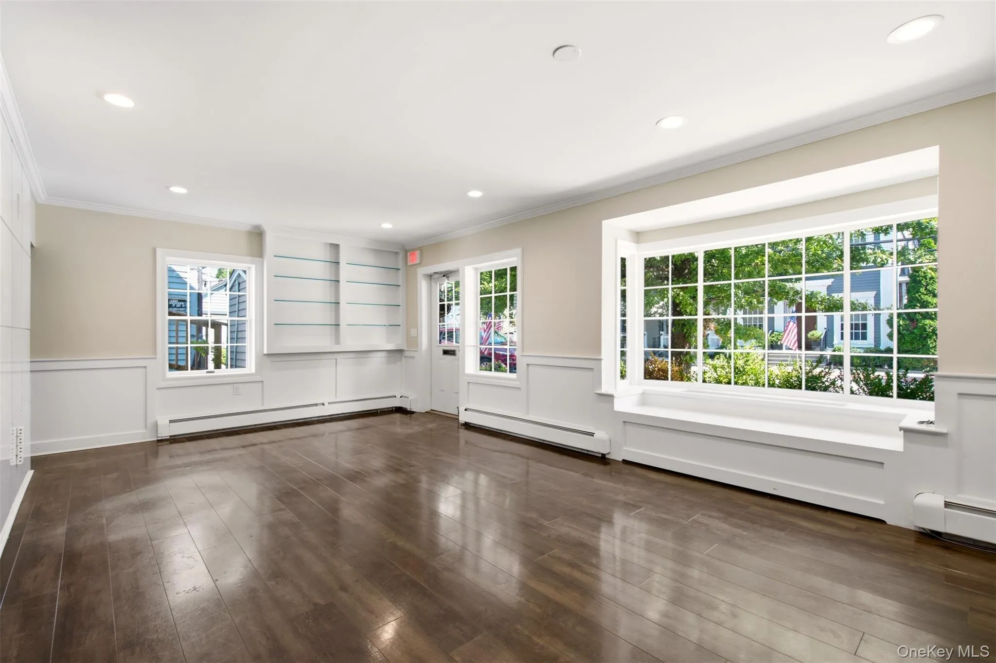 37 Main Street, Huntington, NY, ,Commercial Lease,For Rent,Main,0,1036094 37 Main Street, Huntington, NY, ,Commercial Lease,For Rent,Main,0,1036094