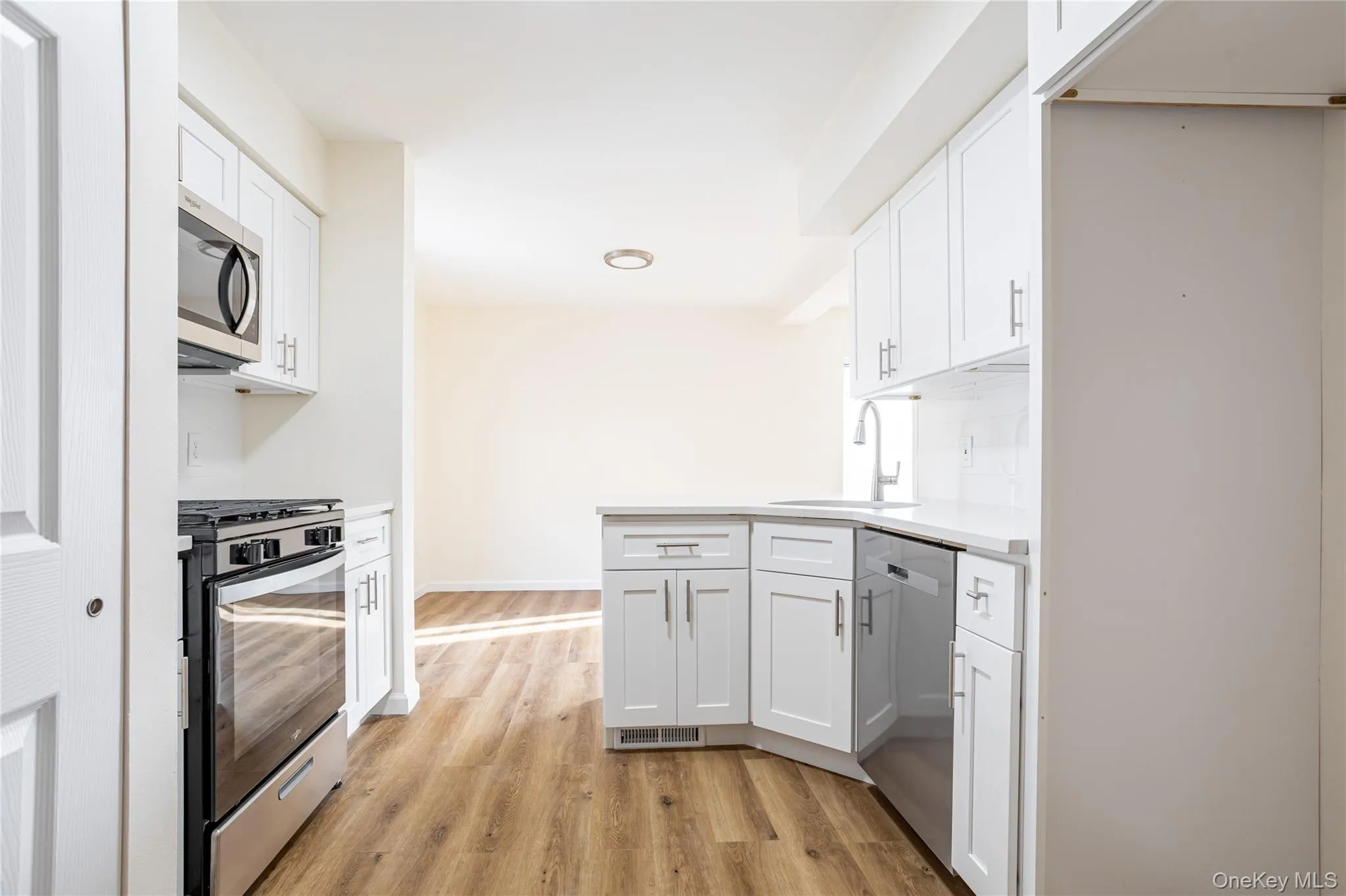 491 Ilyssa Way, New York, NY, 3 Bedrooms Bedrooms, 6 Rooms Rooms,2 BathroomsBathrooms,Residential,For Rent,Ilyssa,0,1036097 491 Ilyssa Way, New York, NY, 3 Bedrooms Bedrooms, 6 Rooms Rooms,2 BathroomsBathrooms,Residential,For Rent,Ilyssa,0,1036097