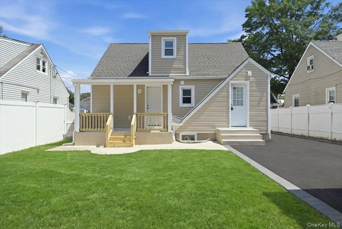 26 Parkside Road, Hempstead, NY, 3 Bedrooms Bedrooms, 8 Rooms Rooms,3 BathroomsBathrooms,Residential,For Rent,Parkside,0,1036098 26 Parkside Road, Hempstead, NY, 3 Bedrooms Bedrooms, 8 Rooms Rooms,3 BathroomsBathrooms,Residential,For Rent,Parkside,0,1036098