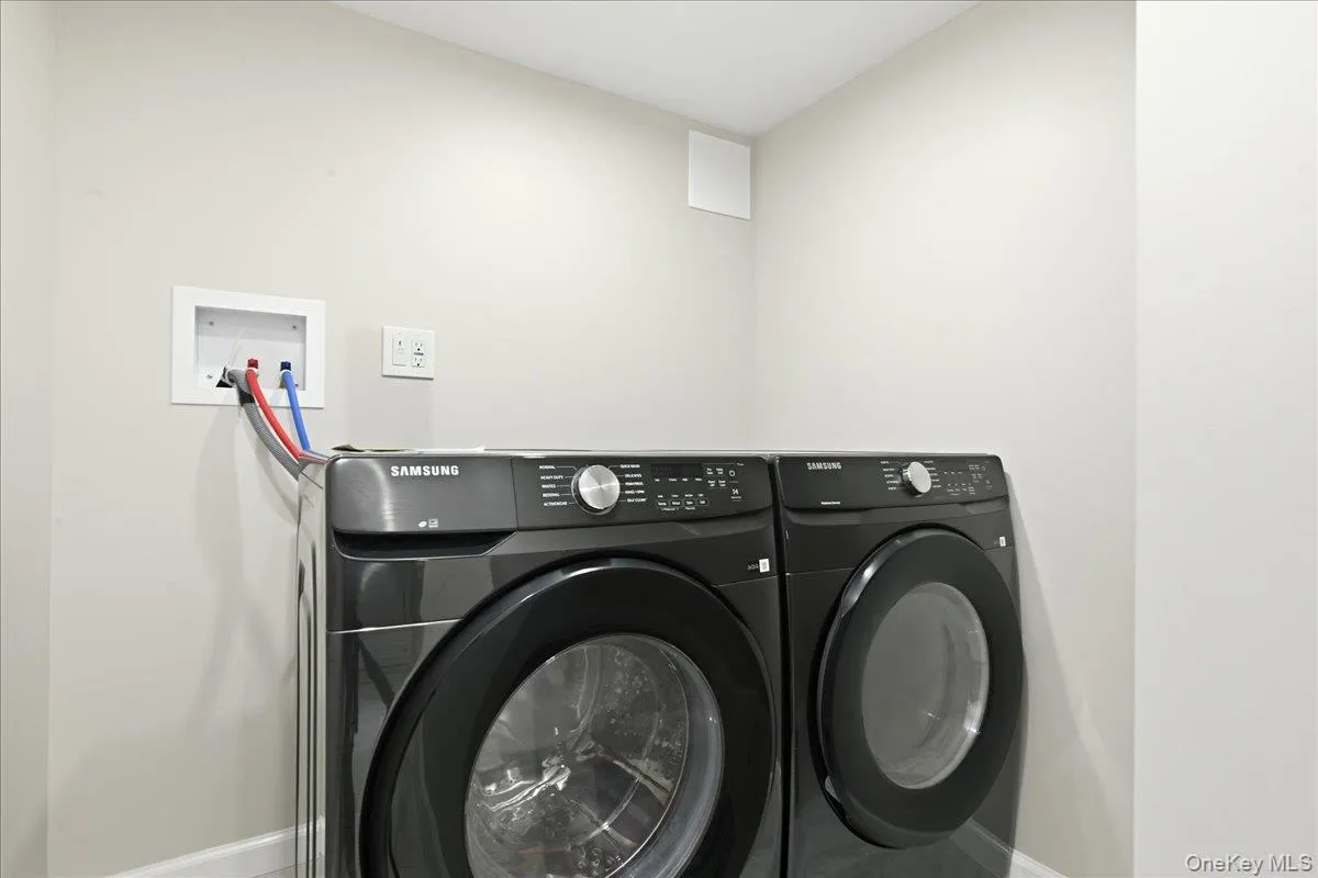 26 Parkside Road, Hempstead, NY, 3 Bedrooms Bedrooms, 8 Rooms Rooms,3 BathroomsBathrooms,Residential,For Rent,Parkside,0,1036098 26 Parkside Road, Hempstead, NY, 3 Bedrooms Bedrooms, 8 Rooms Rooms,3 BathroomsBathrooms,Residential,For Rent,Parkside,0,1036098
