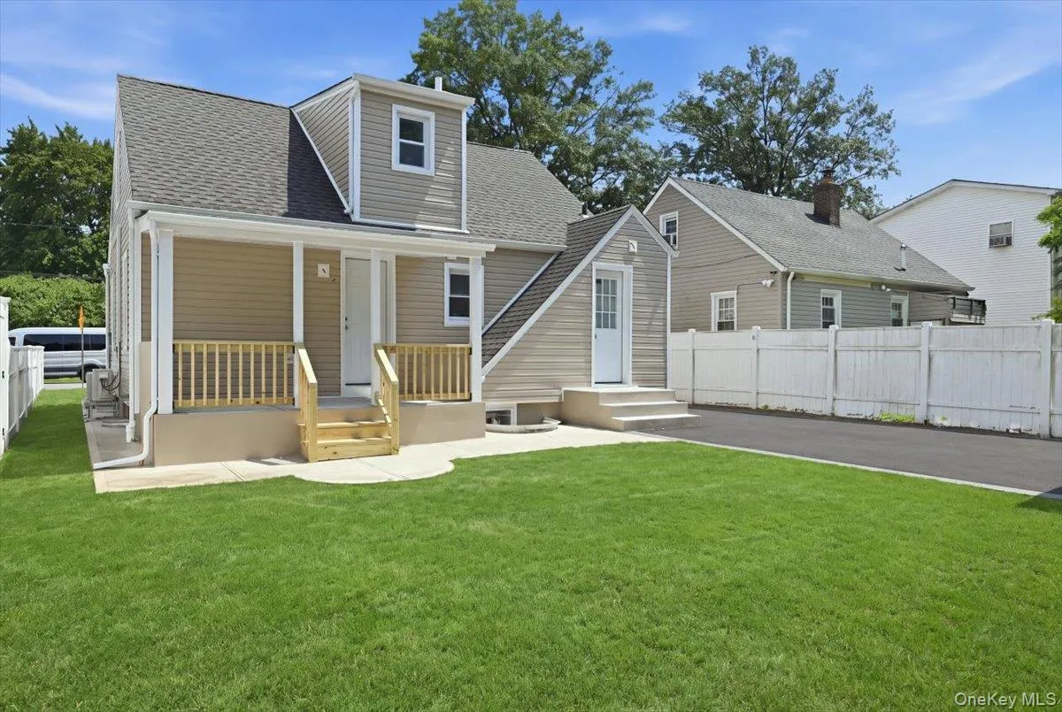 26 Parkside Road, Hempstead, NY, 3 Bedrooms Bedrooms, 8 Rooms Rooms,3 BathroomsBathrooms,Residential,For Rent,Parkside,0,1036098 26 Parkside Road, Hempstead, NY, 3 Bedrooms Bedrooms, 8 Rooms Rooms,3 BathroomsBathrooms,Residential,For Rent,Parkside,0,1036098