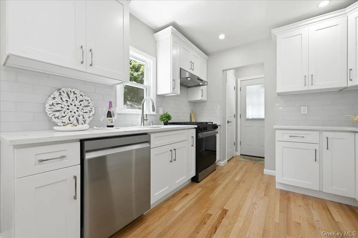 26 Parkside Road, Hempstead, NY, 3 Bedrooms Bedrooms, 8 Rooms Rooms,3 BathroomsBathrooms,Residential,For Rent,Parkside,0,1036098 26 Parkside Road, Hempstead, NY, 3 Bedrooms Bedrooms, 8 Rooms Rooms,3 BathroomsBathrooms,Residential,For Rent,Parkside,0,1036098