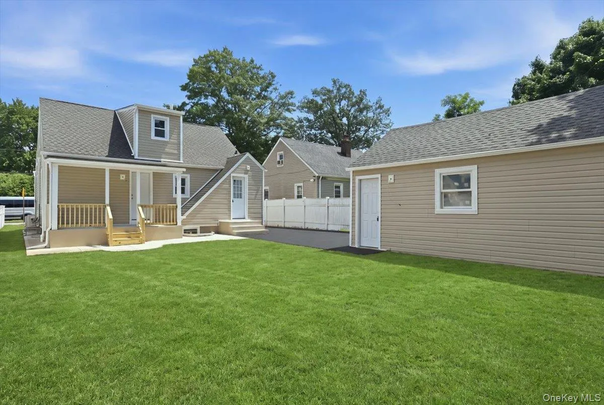 26 Parkside Road, Hempstead, NY, 3 Bedrooms Bedrooms, 8 Rooms Rooms,3 BathroomsBathrooms,Residential,For Rent,Parkside,0,1036098 26 Parkside Road, Hempstead, NY, 3 Bedrooms Bedrooms, 8 Rooms Rooms,3 BathroomsBathrooms,Residential,For Rent,Parkside,0,1036098