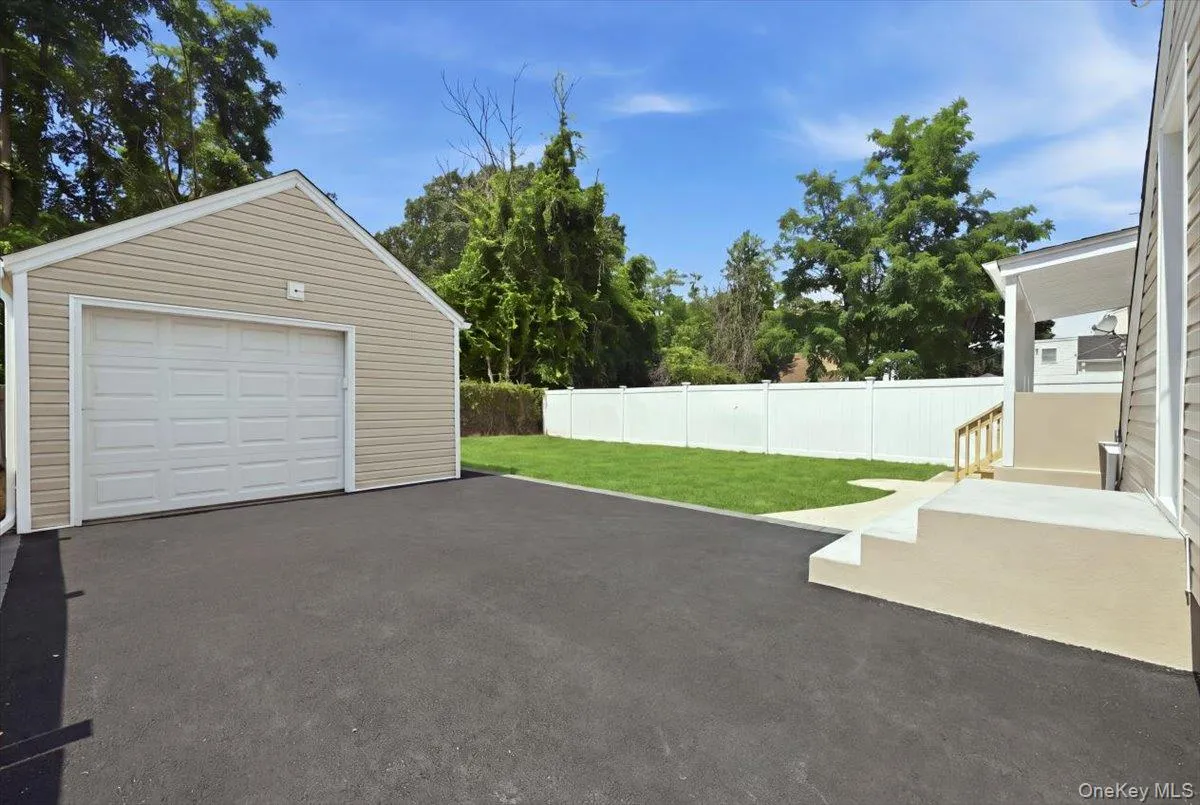 26 Parkside Road, Hempstead, NY, 3 Bedrooms Bedrooms, 8 Rooms Rooms,3 BathroomsBathrooms,Residential,For Rent,Parkside,0,1036098 26 Parkside Road, Hempstead, NY, 3 Bedrooms Bedrooms, 8 Rooms Rooms,3 BathroomsBathrooms,Residential,For Rent,Parkside,0,1036098