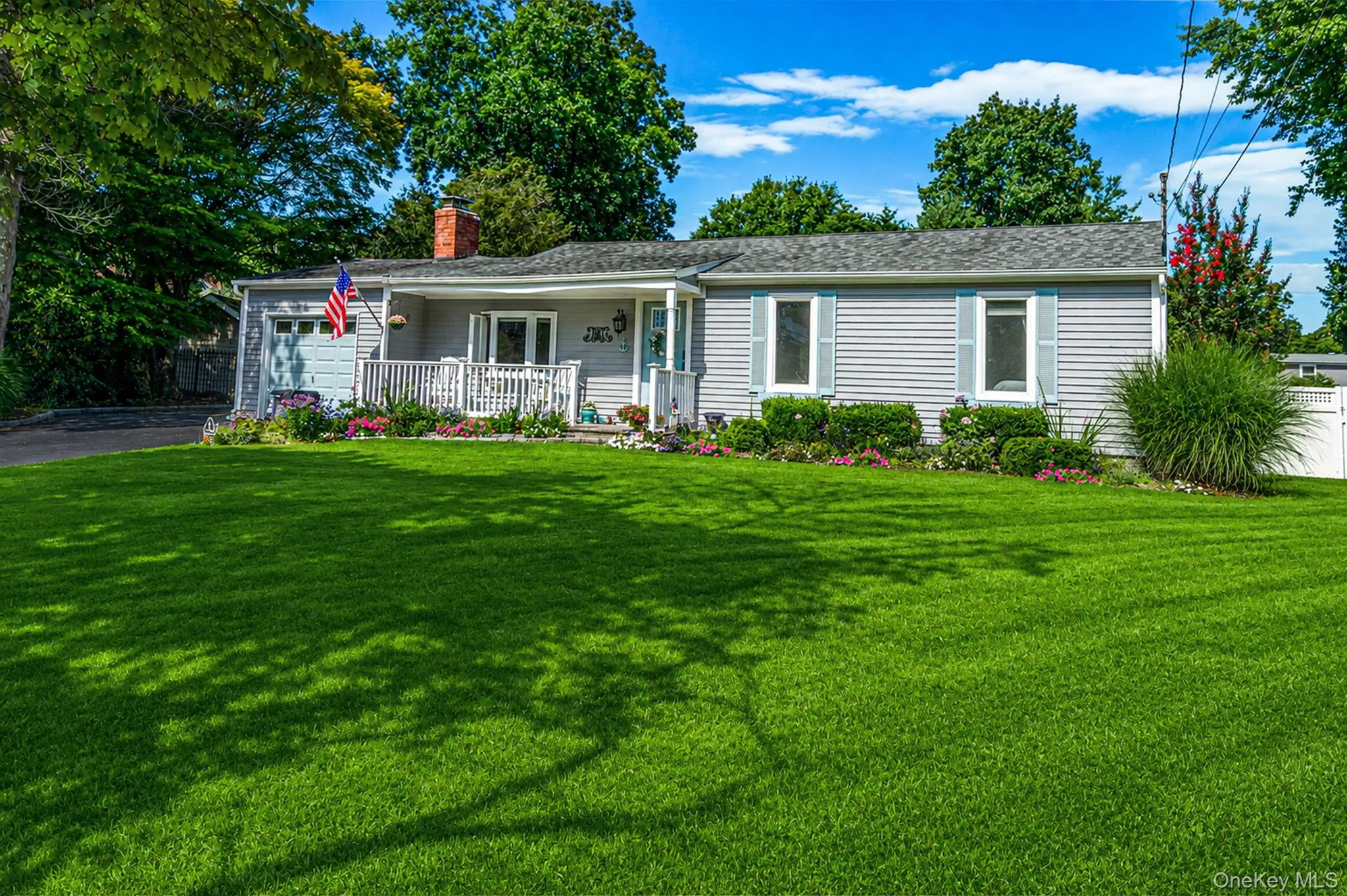 16 Pine Edge Drive, Brookhaven, NY, 3 Bedrooms Bedrooms, 7 Rooms Rooms,1 BathroomBathrooms,Residential,For Rent,Pine Edge,0,1036100 16 Pine Edge Drive, Brookhaven, NY, 3 Bedrooms Bedrooms, 7 Rooms Rooms,1 BathroomBathrooms,Residential,For Rent,Pine Edge,0,1036100