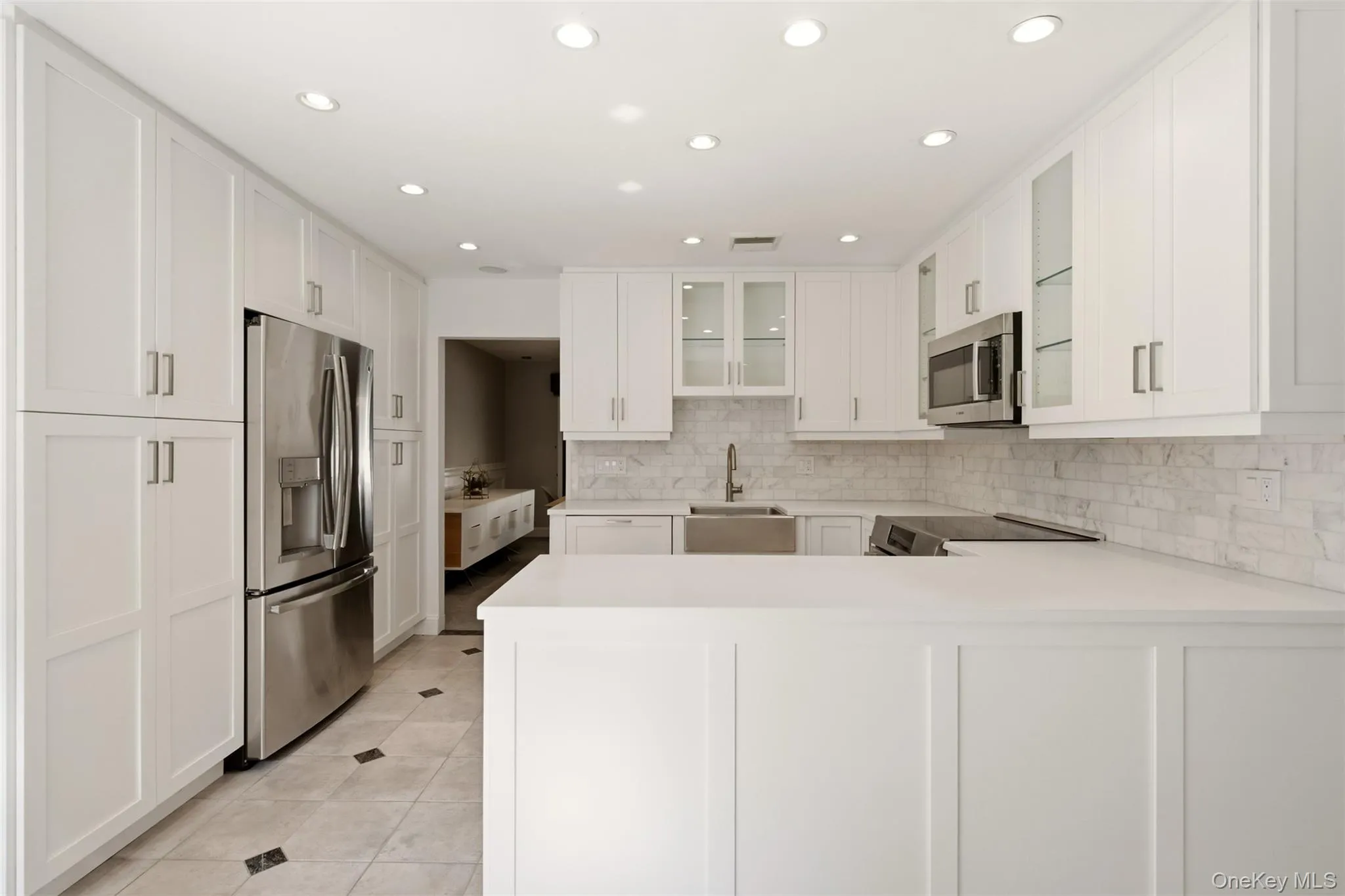 42 Country Club Drive, Oyster Bay, NY, 3 Bedrooms Bedrooms, 7 Rooms Rooms,2 BathroomsBathrooms,Residential,For Rent,Country Club,0,1036102 42 Country Club Drive, Oyster Bay, NY, 3 Bedrooms Bedrooms, 7 Rooms Rooms,2 BathroomsBathrooms,Residential,For Rent,Country Club,0,1036102
